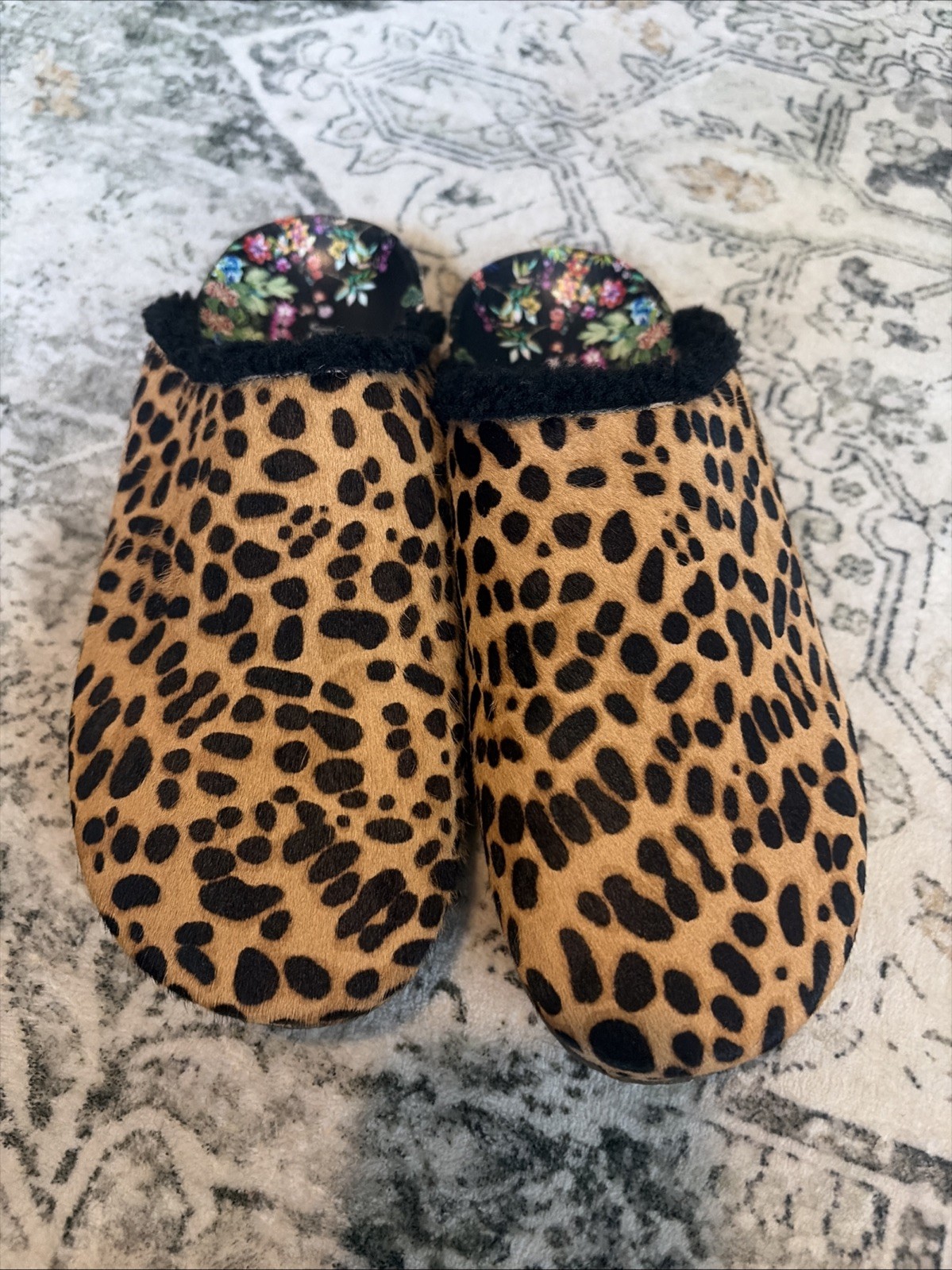 NWOB – Johnny Was Calf Hair Leopard Print Mule Shoes Size 8