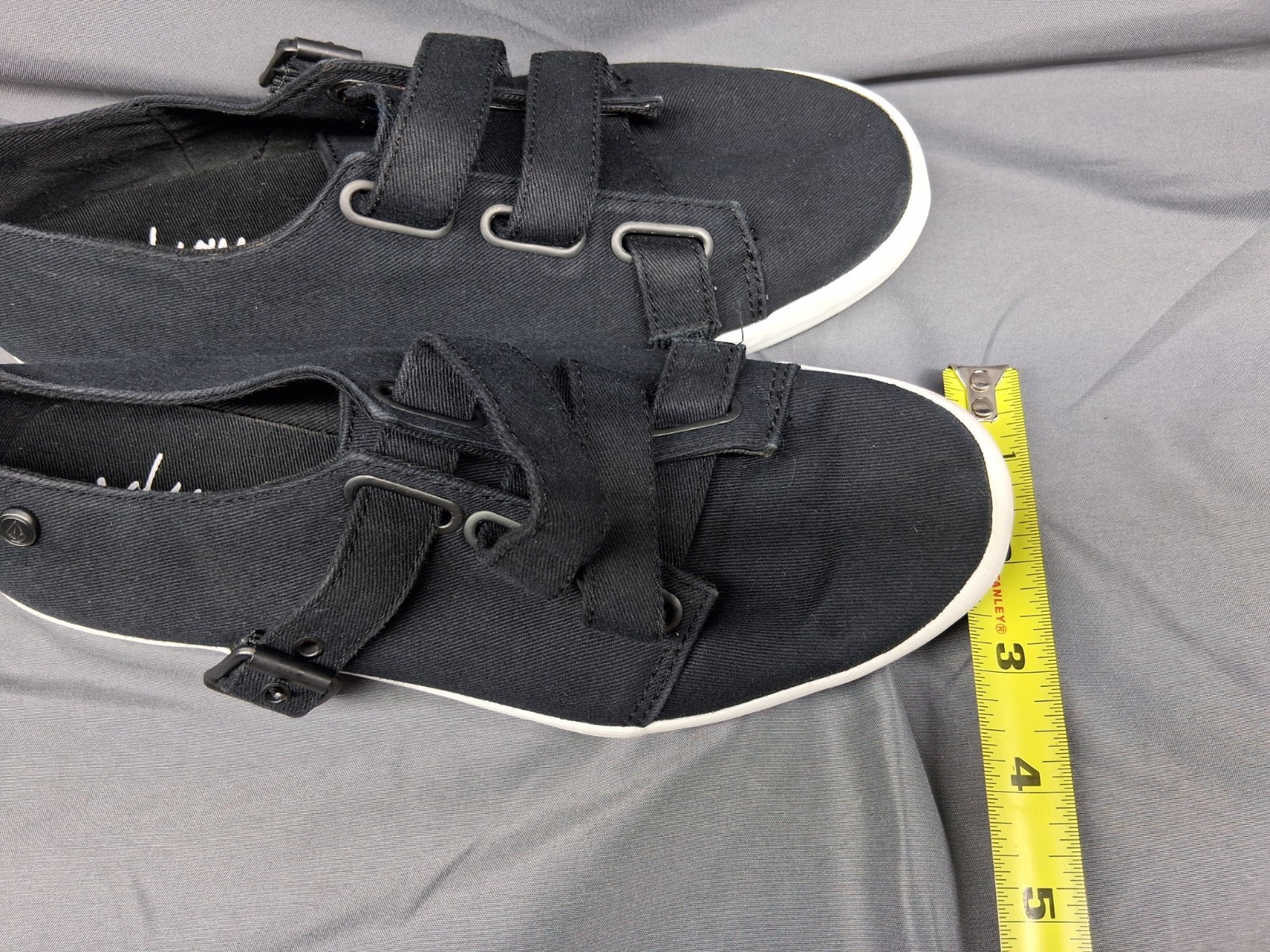 VOLCOM Womens 5 Black Canvas Strap Buckle