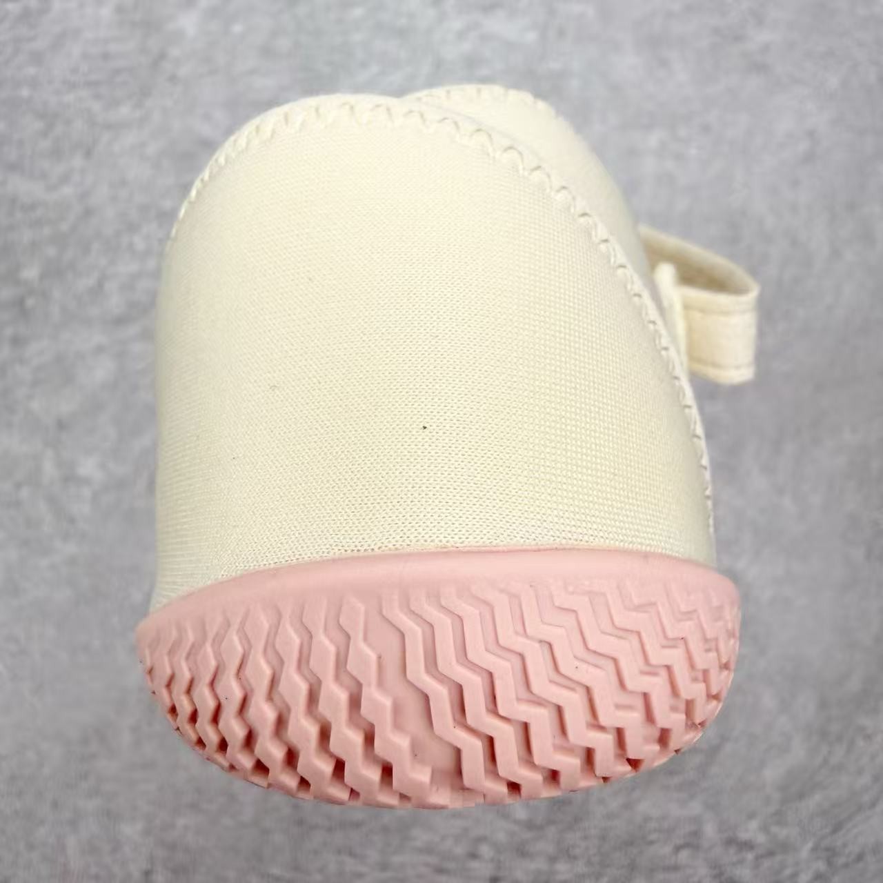 Vibram FiveFingers Women’s V-Soul Cream Pink Barefoot Trainer-Anti-Slip Gym Shoe