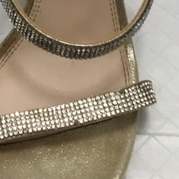 Kelly & Katie Metallic Gold Rhinestone Strappy Heels Ankle Strap Size 7.5