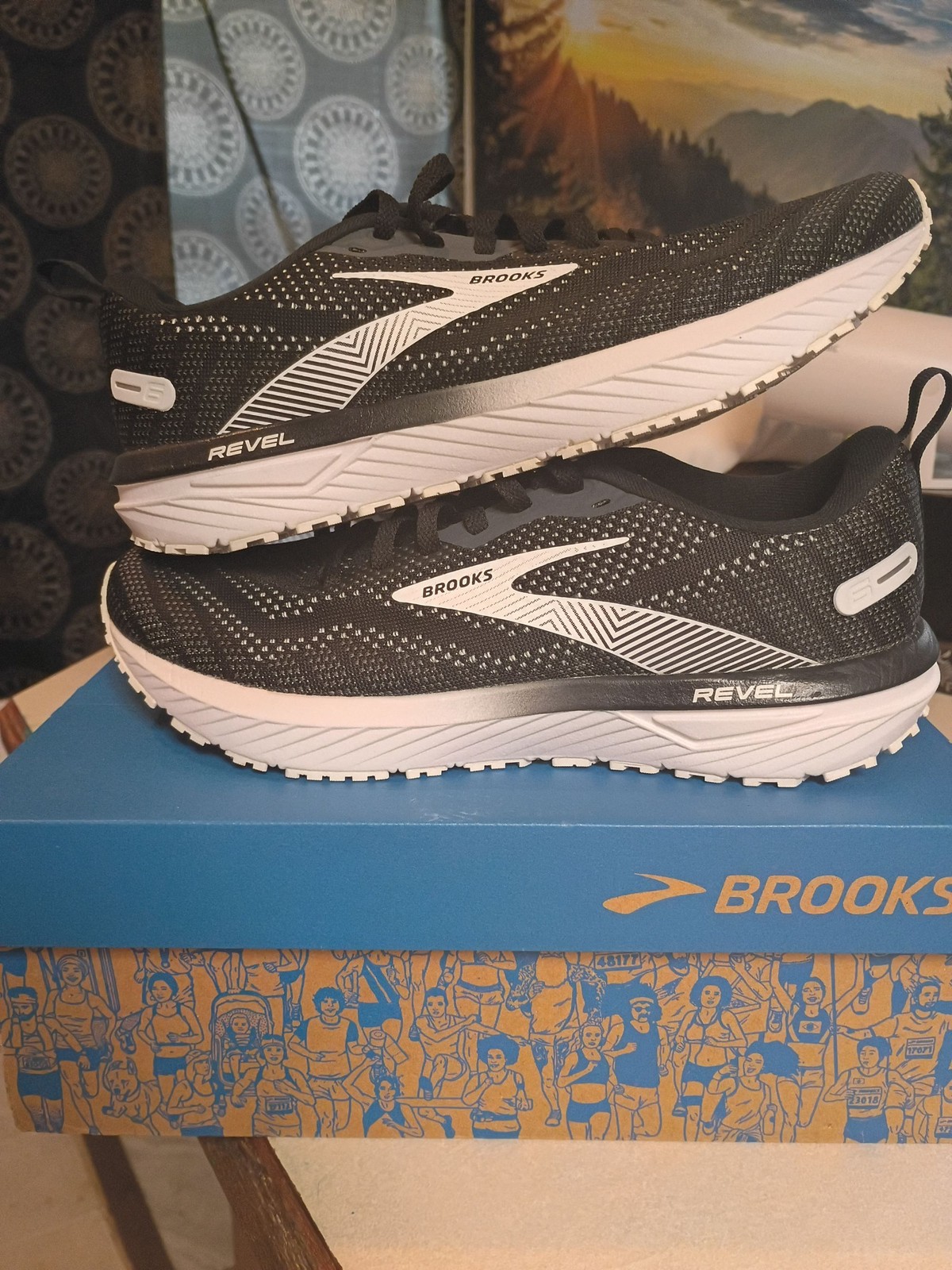Brooks Revel Women’s Running Shoes Black White Mesh Sneakers Size 9