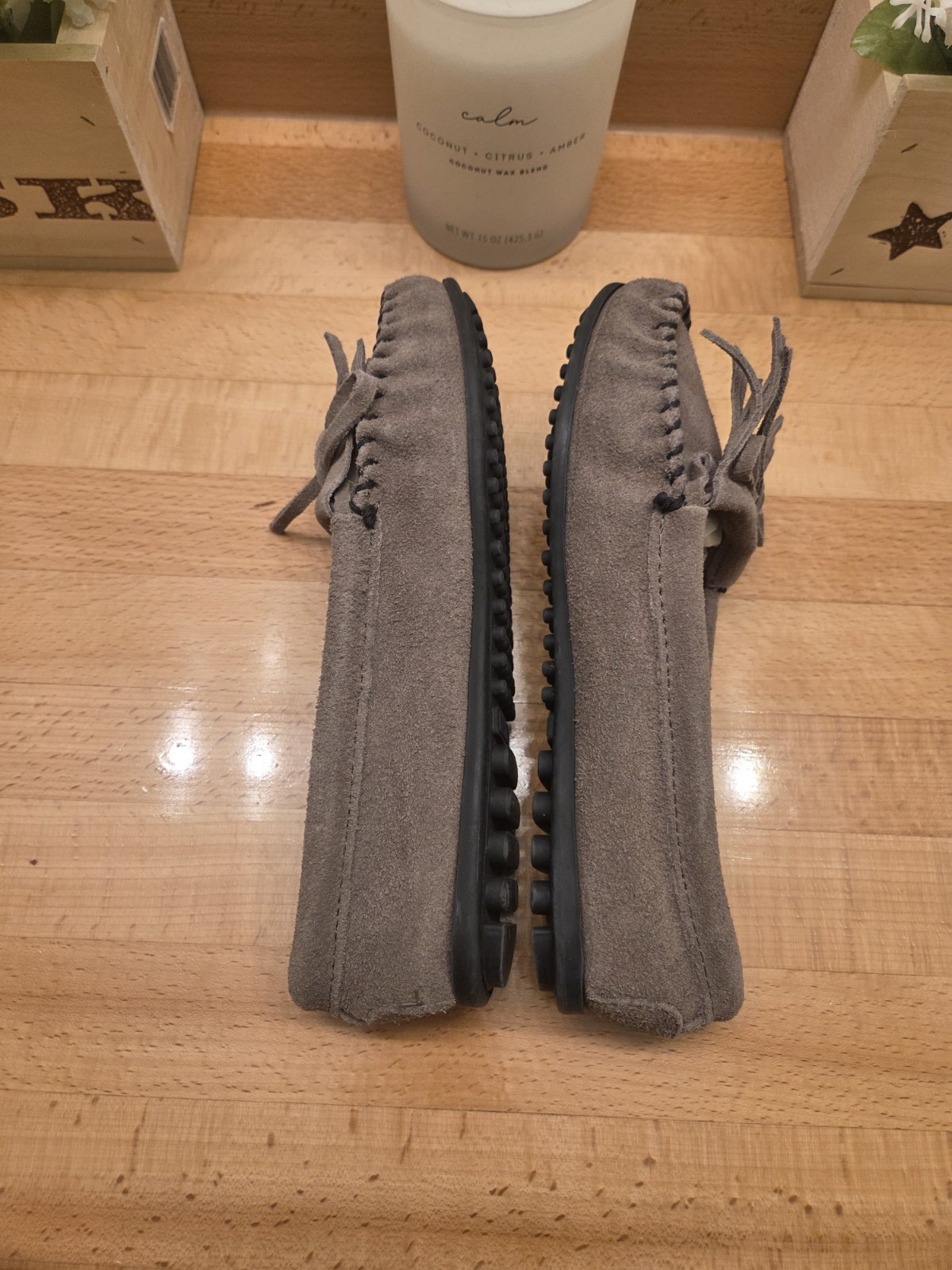 Minnetonka Kilty Grey Suede Leather Womens 8.5 Hardsole Moccasins Brownish Gray