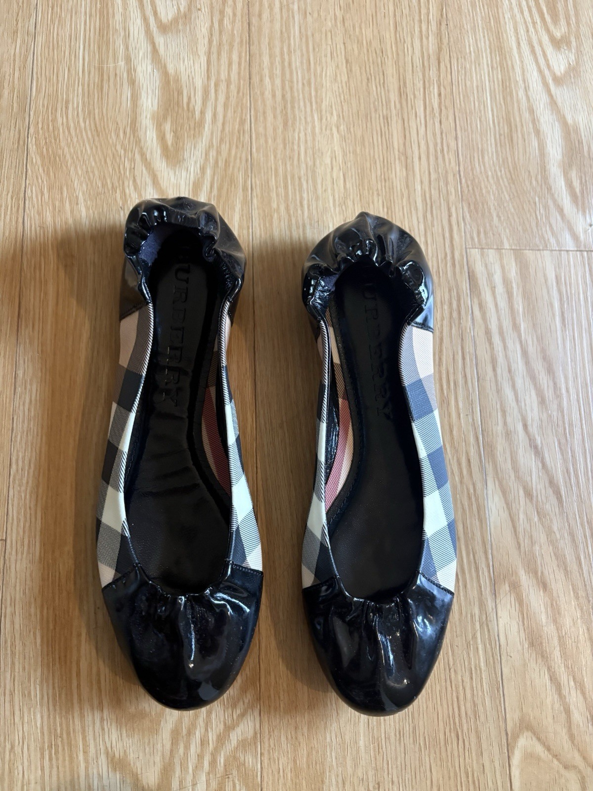 Burberry Women’s US 6 Black Patent Leather Nova Check Slip-On Ballet Flats