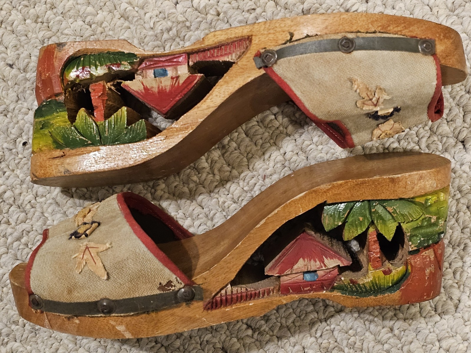 Vintage Philippines Hand Carved Wooden Wedge Mules Sandal Shoes Wood Tsinelas