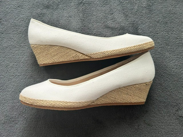 L.L.Bean Women’s Ivory Espadrille Wedges, Size 7.5M