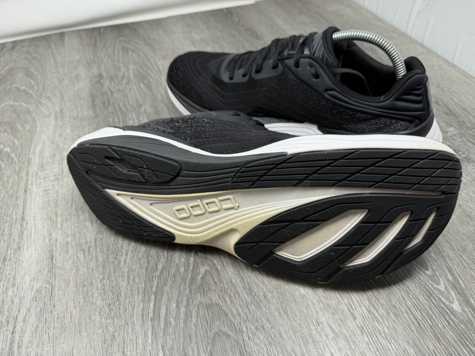 Topo Athletic Ultrafly 5 Shoes Black White Athletic Running Women’s US SIZE 11