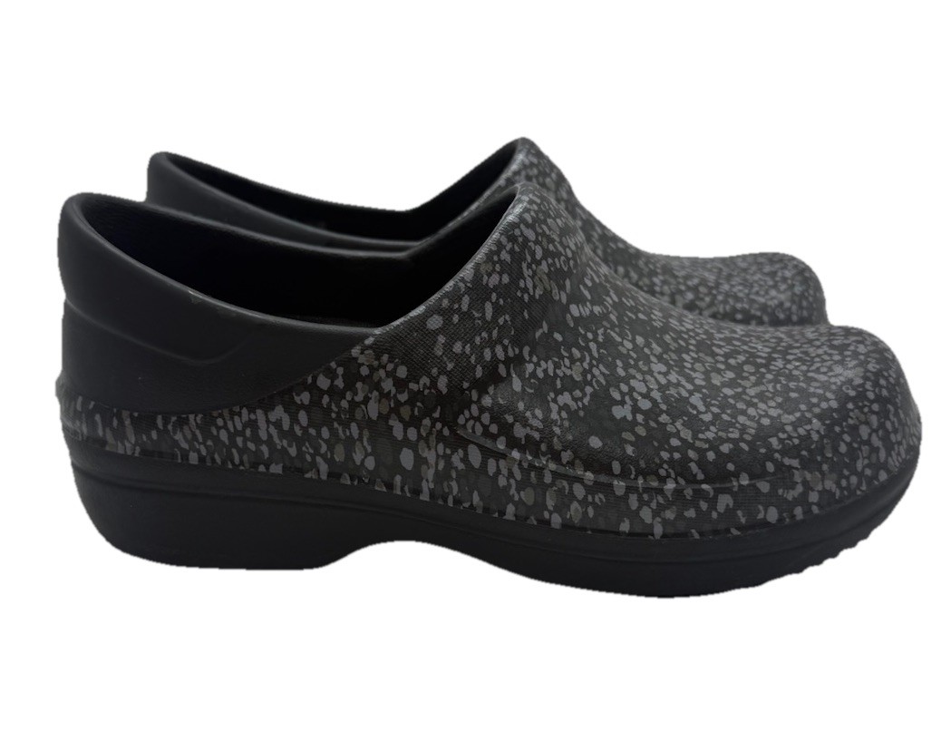 Crocs at Work Neria Pro II Women’s Graphic Slip Resistant Clog Size 5 US 205385