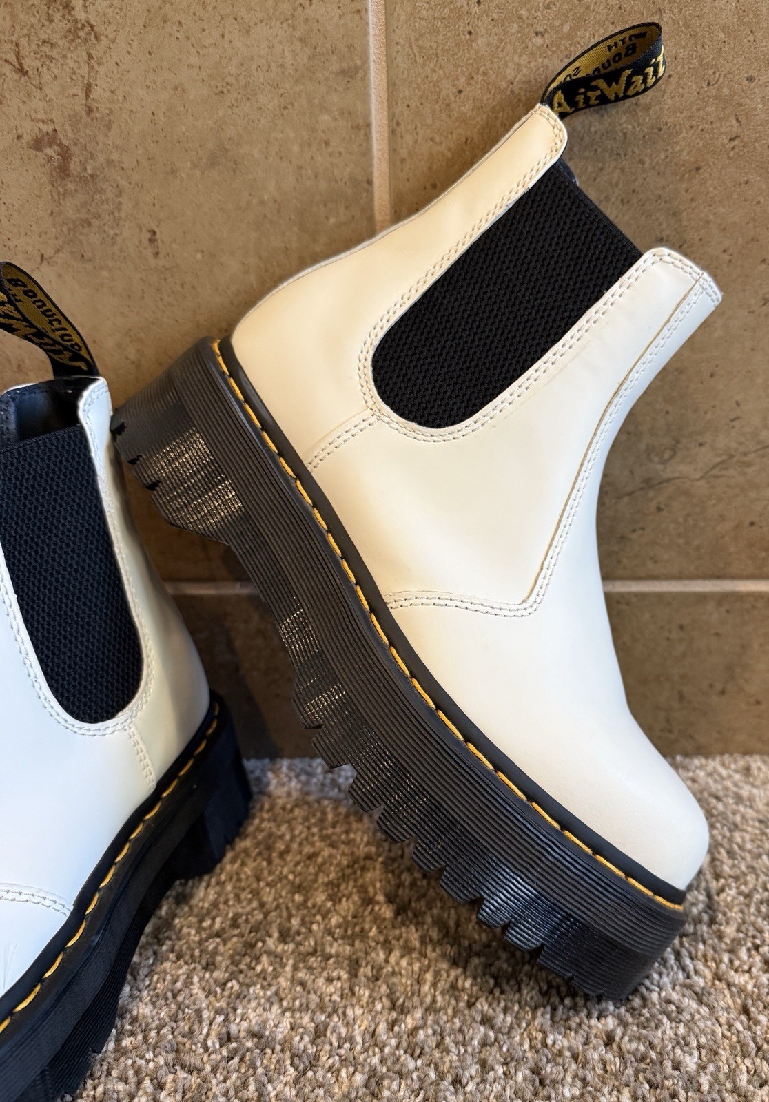 Doc Dr Martens 2976 Quad Platform White Leather Chelsea Boots Women Size 9 EU 41