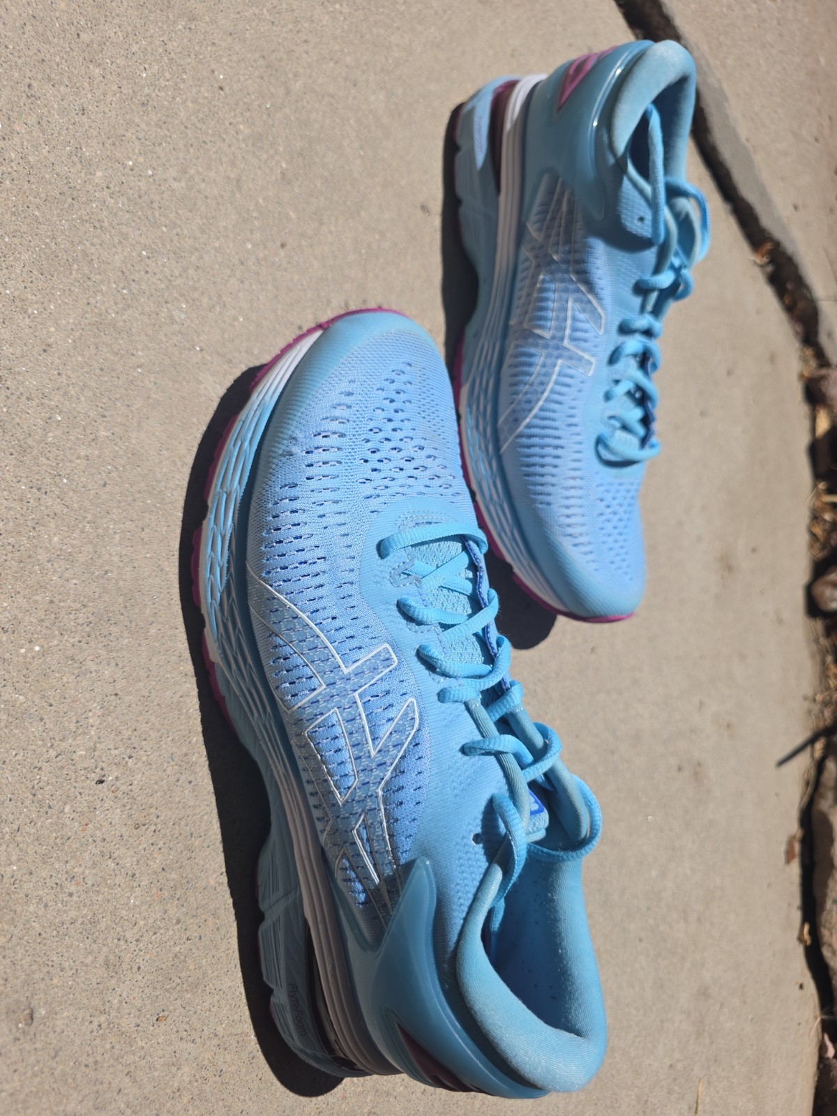 Asics Gel Kayano 25 Light Blue and Pnk