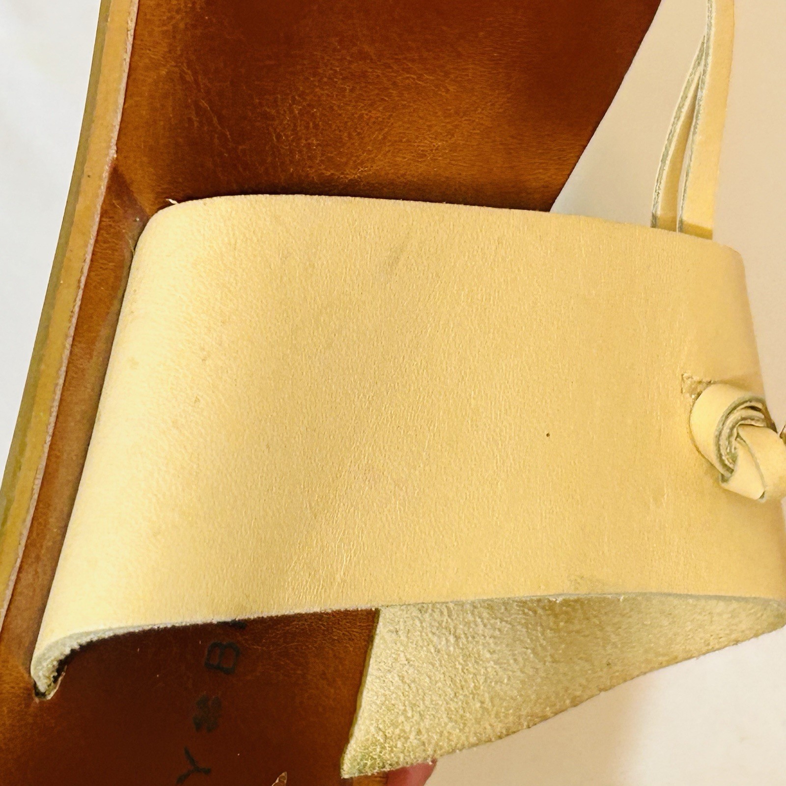 Lucky Brand Ari Thong Leather Sandals flip flop Sz 7.5 Festival Boho Hippie