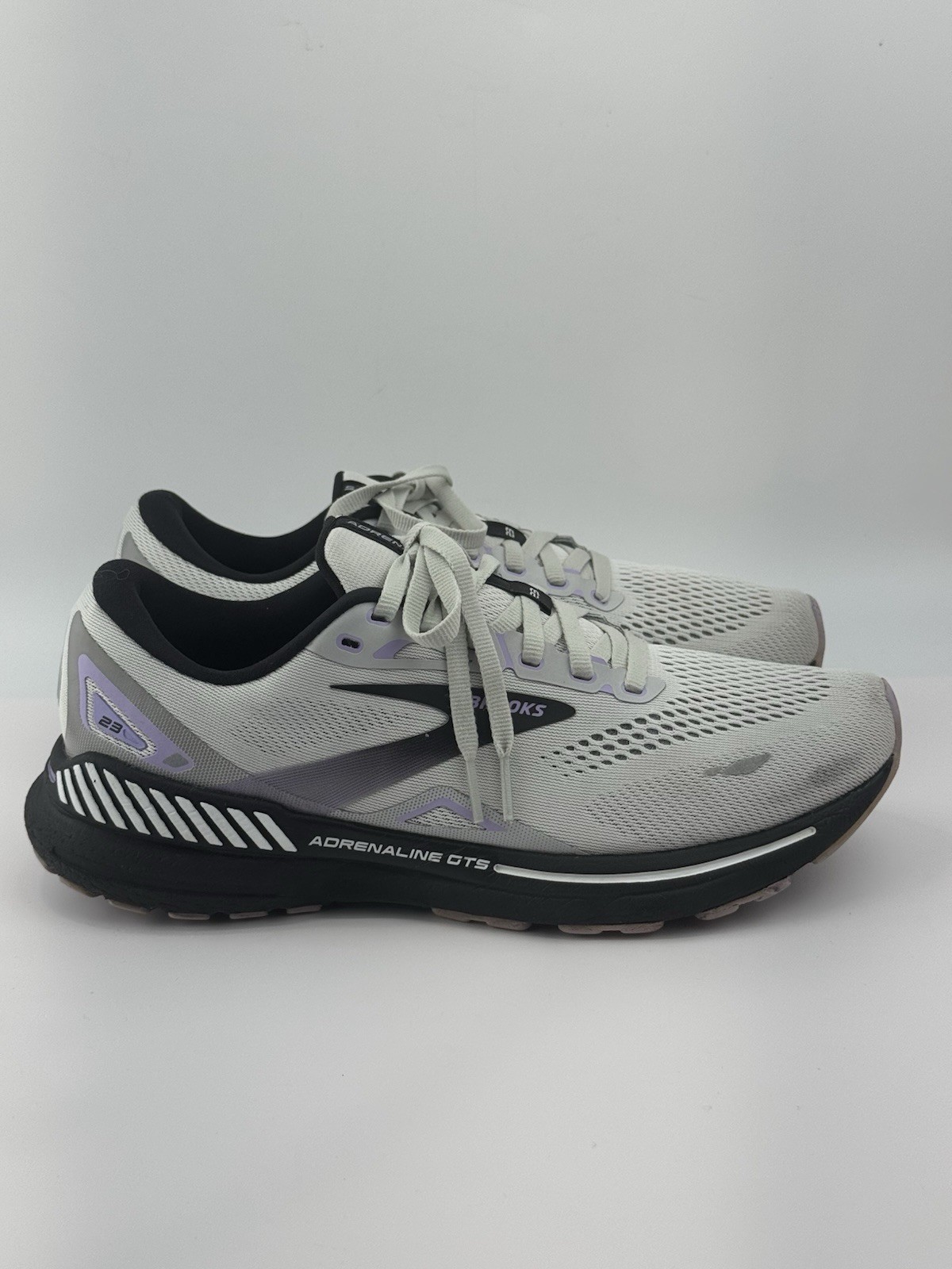 Brooks Adrenaline GTS 23 Women’s Running Shoes Size 10.5