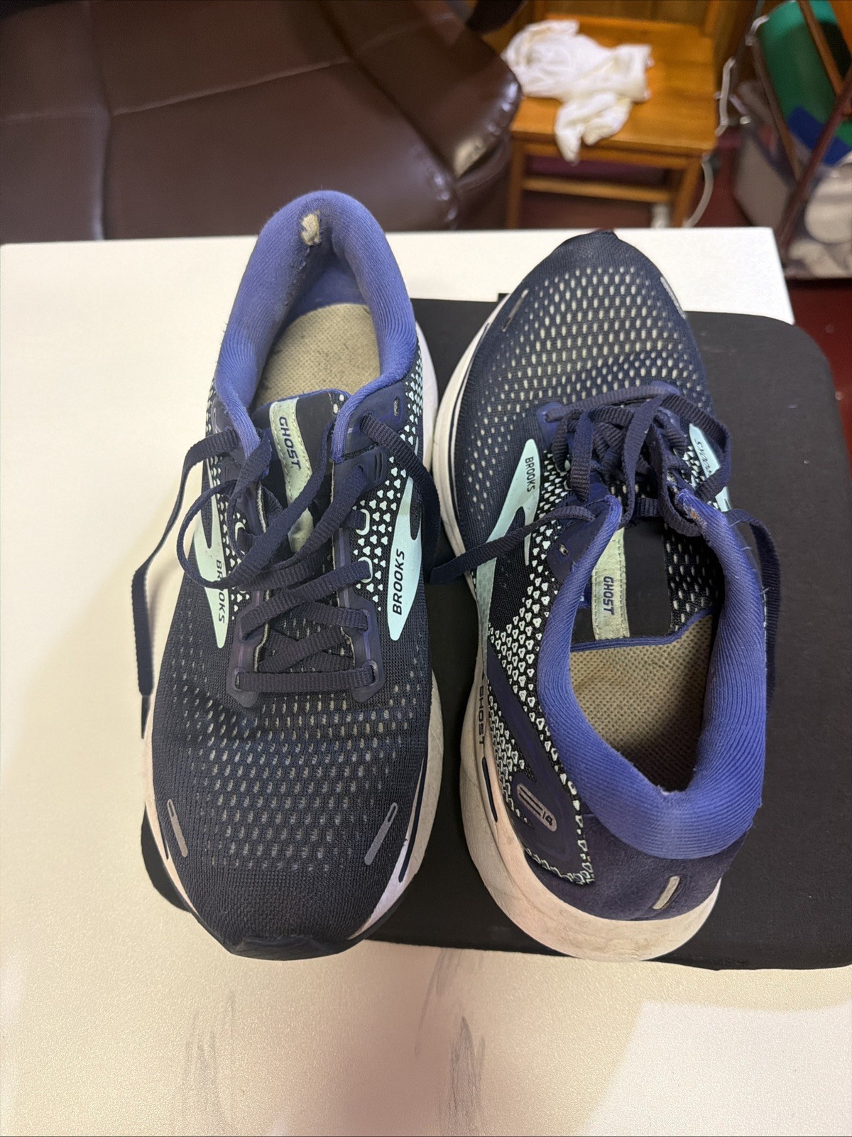 Brooks Ghost 14 women’s running shoes in a navy and teal Size 8 Medium B Eur39