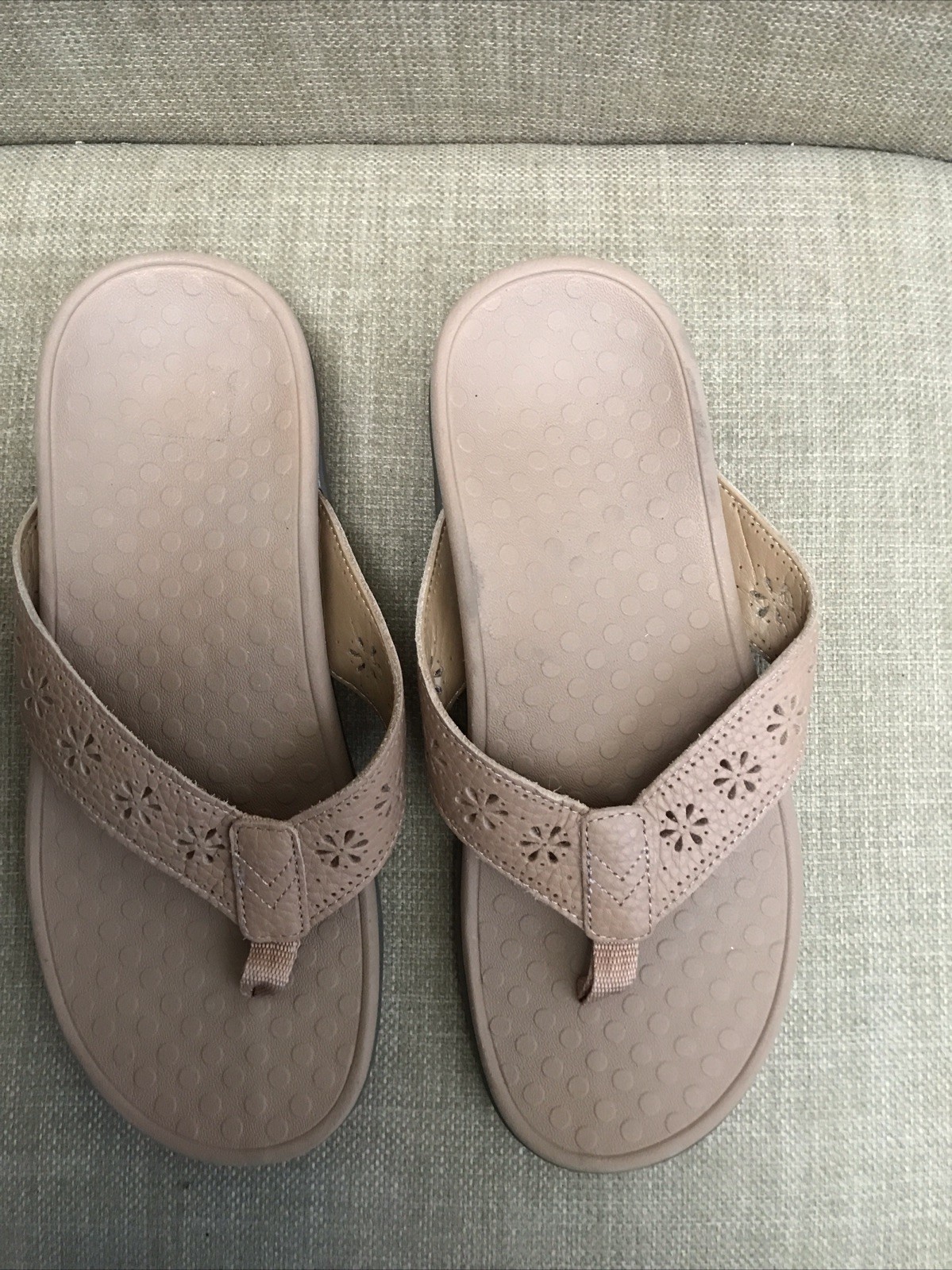Vionic Tide Shona Sandals Women’s Tan Orthotic Flip Flops Comfort Size 7.5