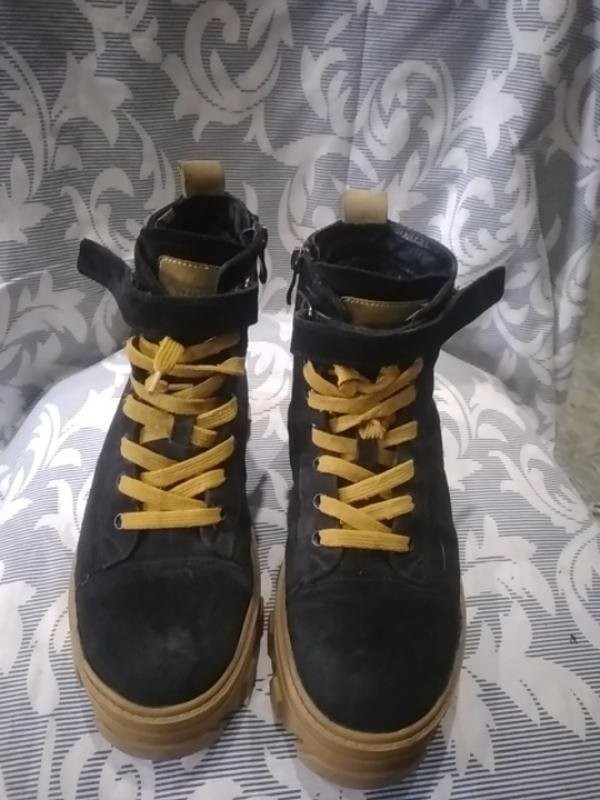 women white sand boots black suede 37