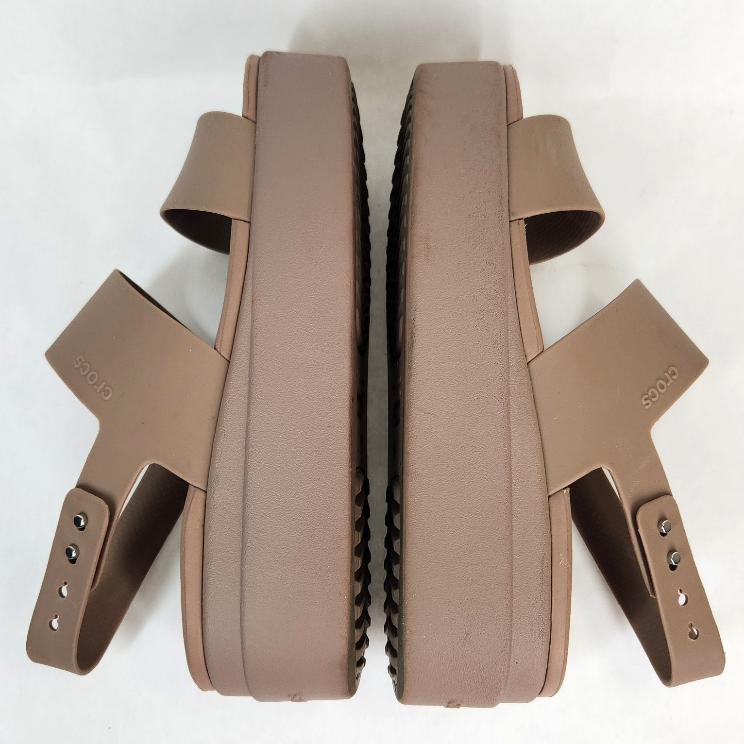 Crocs Brooklyn Low Wedge Sandals Women 5 Mushroom Platform Slingback Comfort