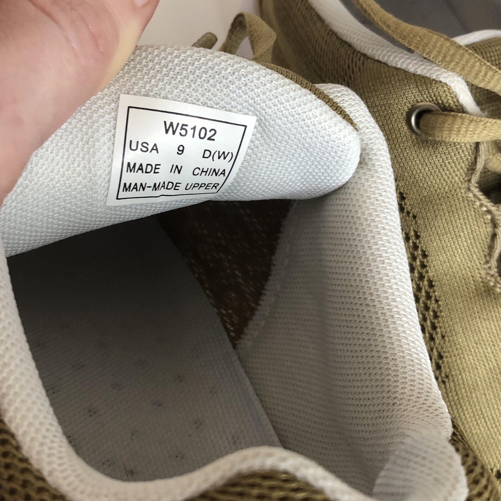 Propet Women’s Size 9 Travelactiv Walking Honey Sneaker W5102 Super Lightweight