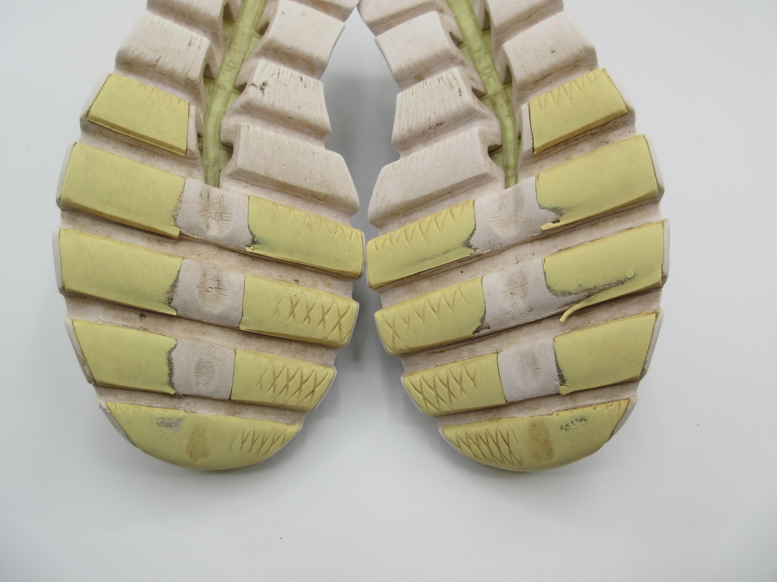 On Running Cloudswift Shoes Womens Size 7.5 Beige Gray Lime Sneakers CloudTec