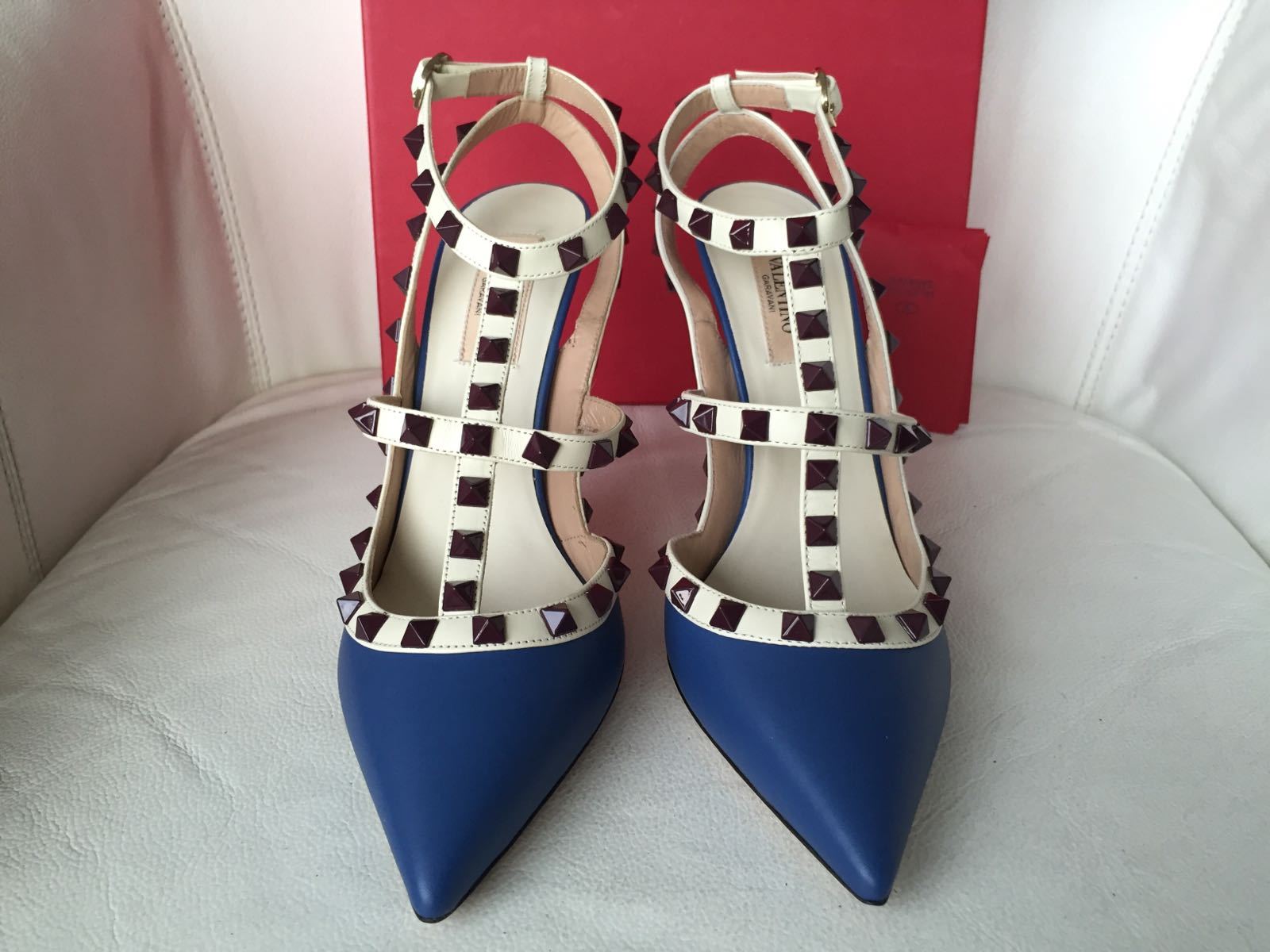 $1.1K VALENTINO ROCKSTUDS BLUE BURGUNDY WHITE HIGH HEEL SANDAL 37.5 NIB