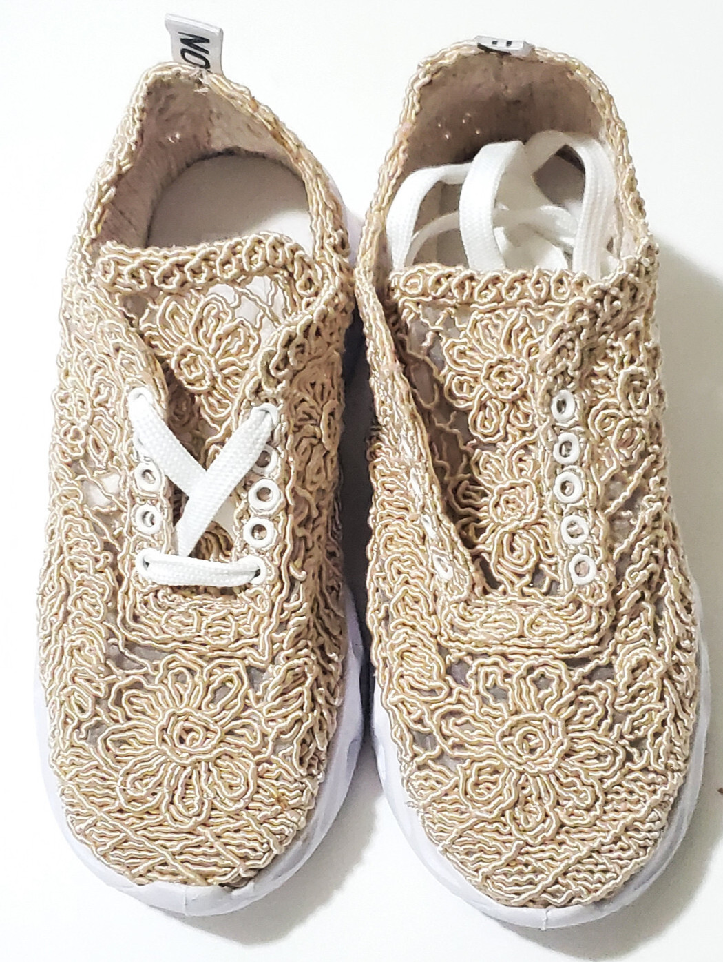 Women’s Crochet Knit Lace Sneakers Mesh Embroidered Lightweight S US 6.5 EU 37