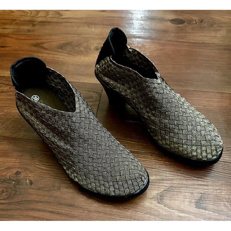 Bernie Mev Woven Pumps 39 Bronze Metallic Elastic Block Heel Shoes