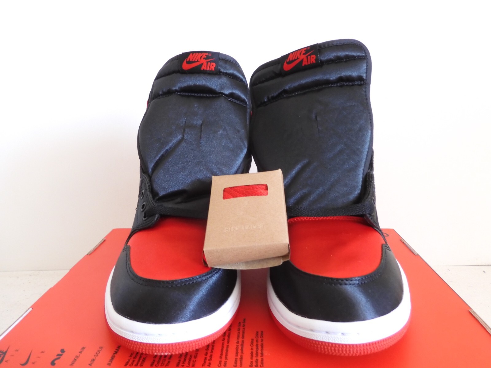 NIKE AIR JORDAN 1 RETRO HIGH OG «SATIN B» SZ 11.5 WOMENS-MENS SZ 10 [FD4810-061]