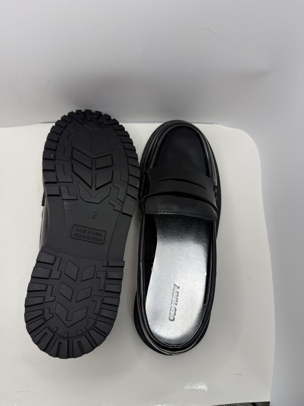 Old Navy kids Black Patent Leather Loafer Flats Slip On Comfort US Size 2