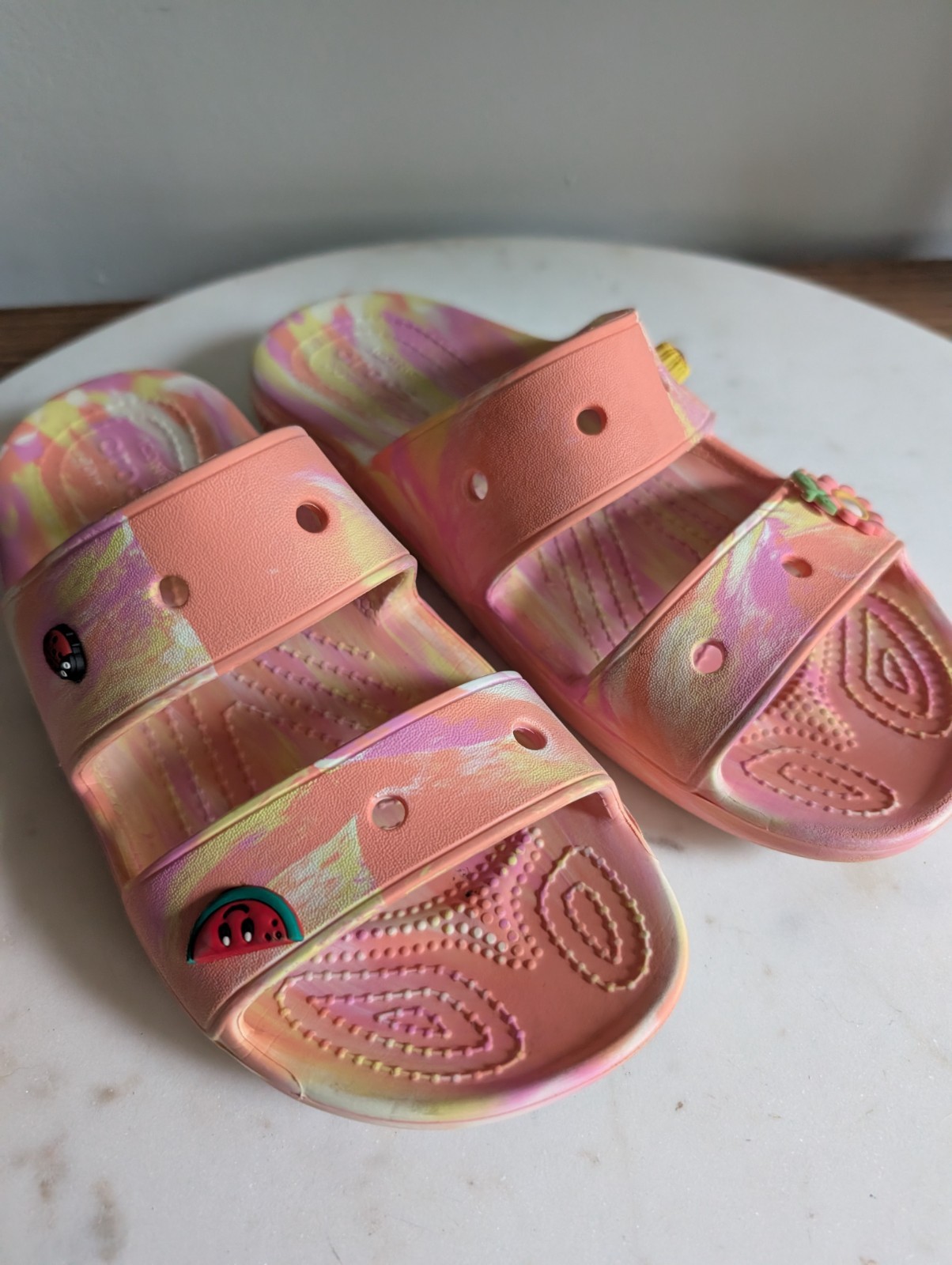 Crocs Iconic Comfort Women’s Slide Sandals Pink Yellow Marble Jibbitz Size W7