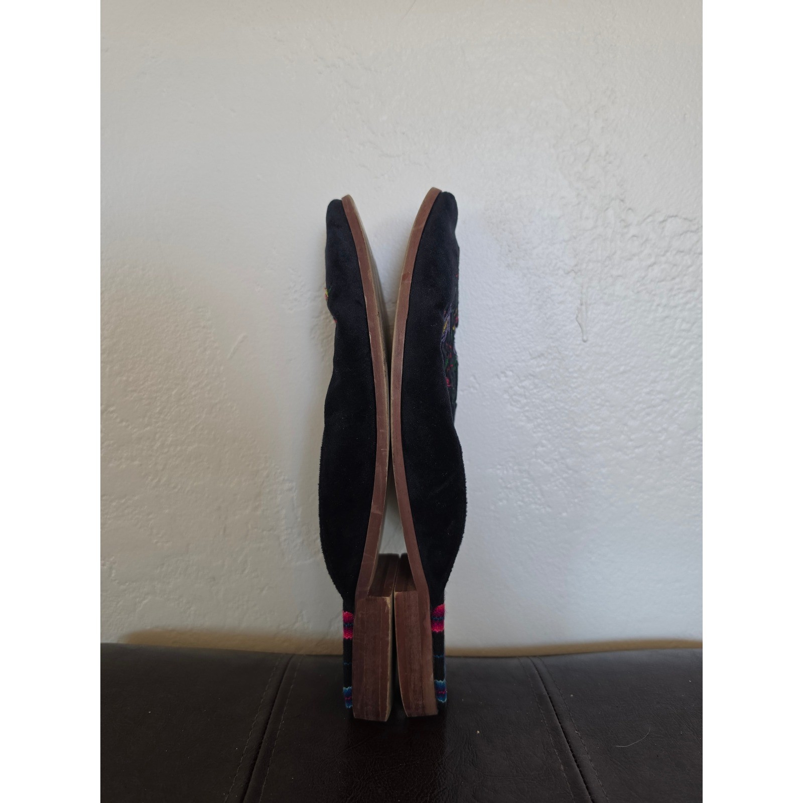 Inkkas Frida Floral Embroidered Boho Cottage Extra Velour Slip on Mules sz 9