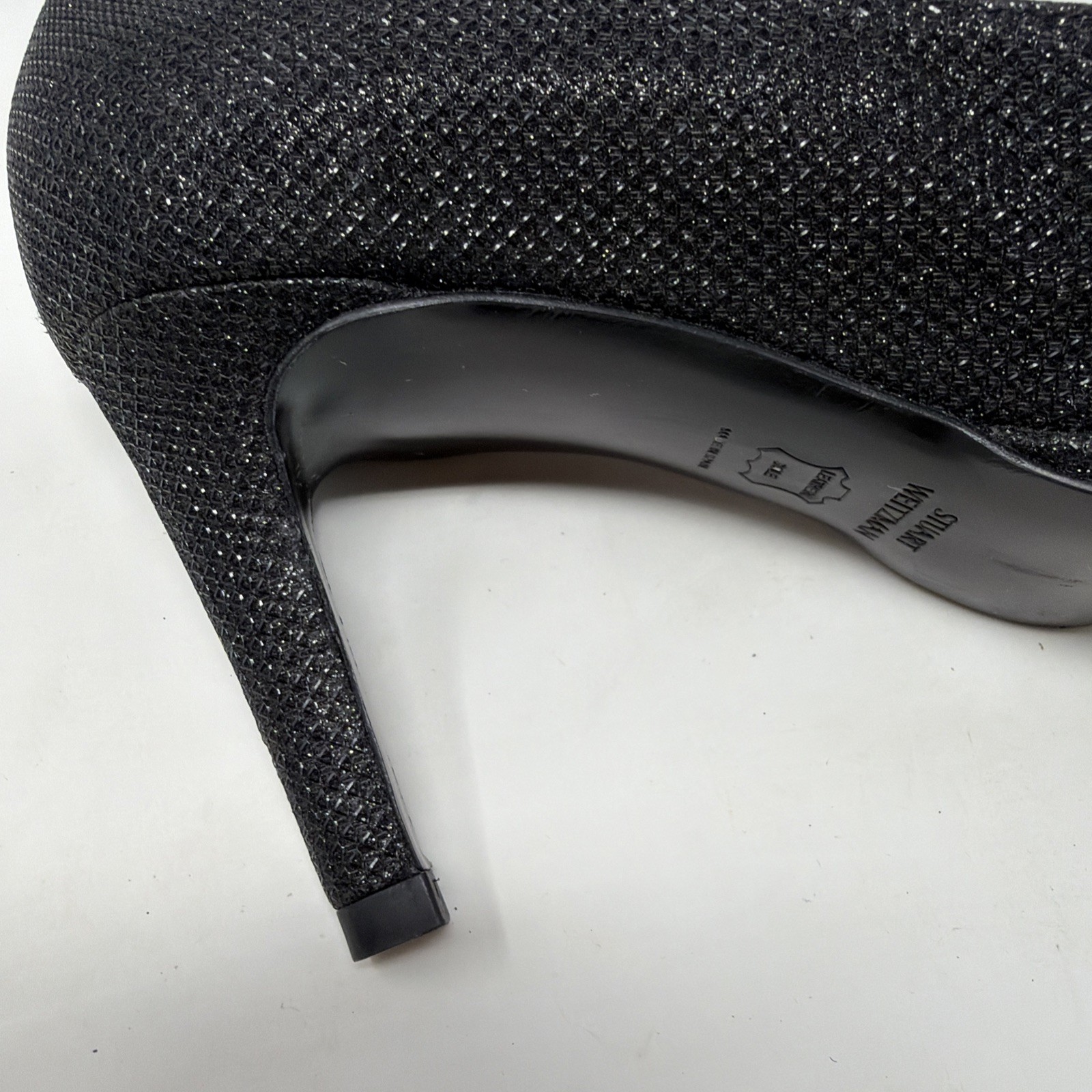 Stuart Weitzman Black Textured Open Peep Toe Heels Shoes 6 Wide W Leather Sole