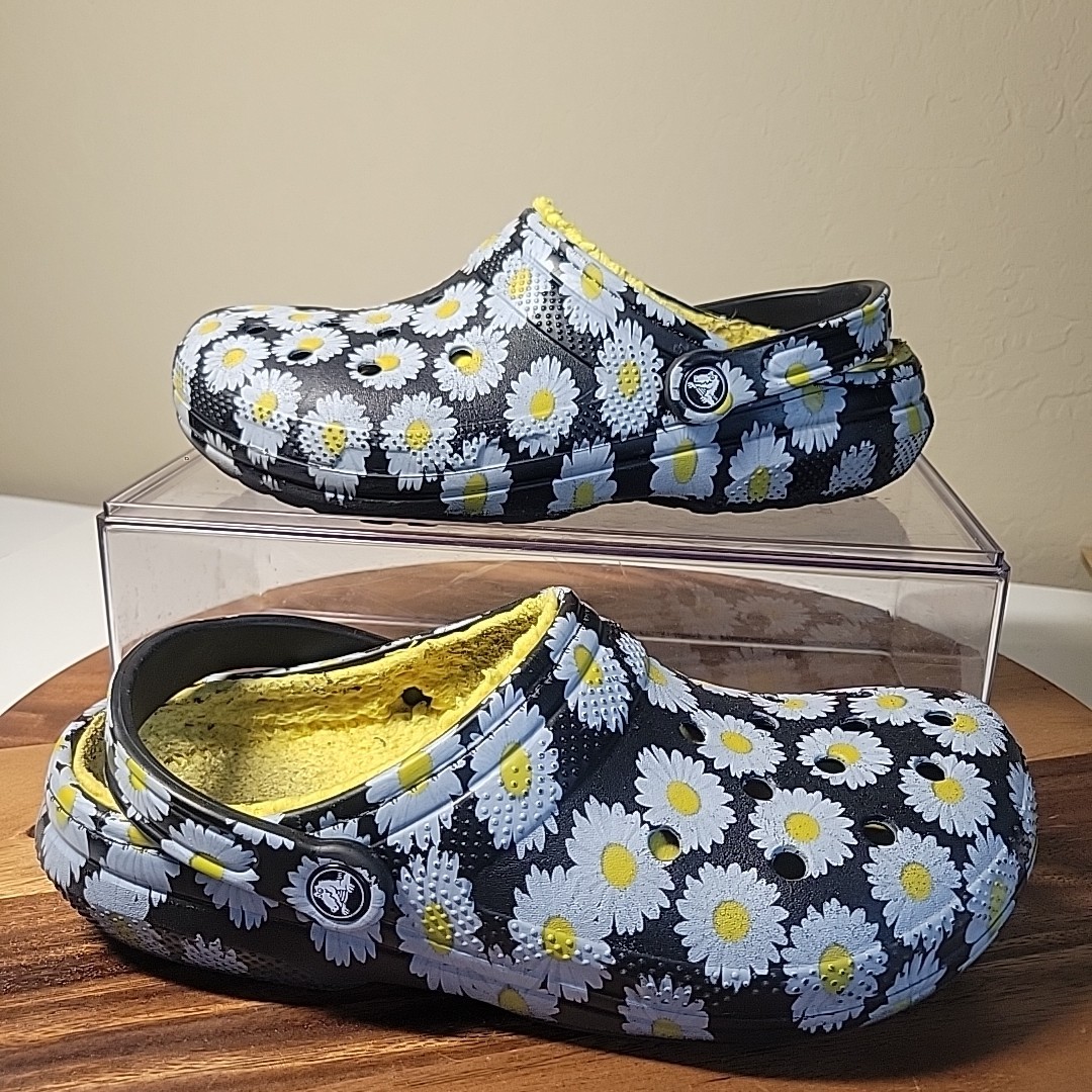 Crocs Classic Lined Clog Sandals W 10 M 8 Black Yellow White Daisy 207301 *READ*