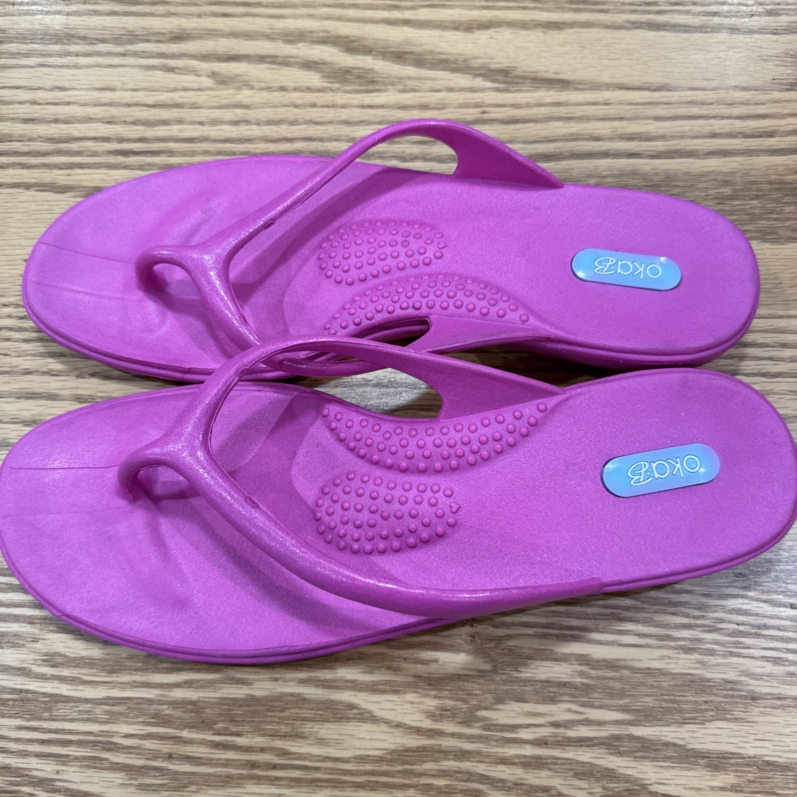 Oka B Women’s Sandals Size Large Pink Flip Flops Slip On Rubber Sole USA