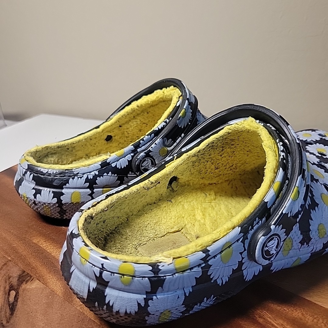 Crocs Classic Lined Clog Sandals W 10 M 8 Black Yellow White Daisy 207301 *READ*