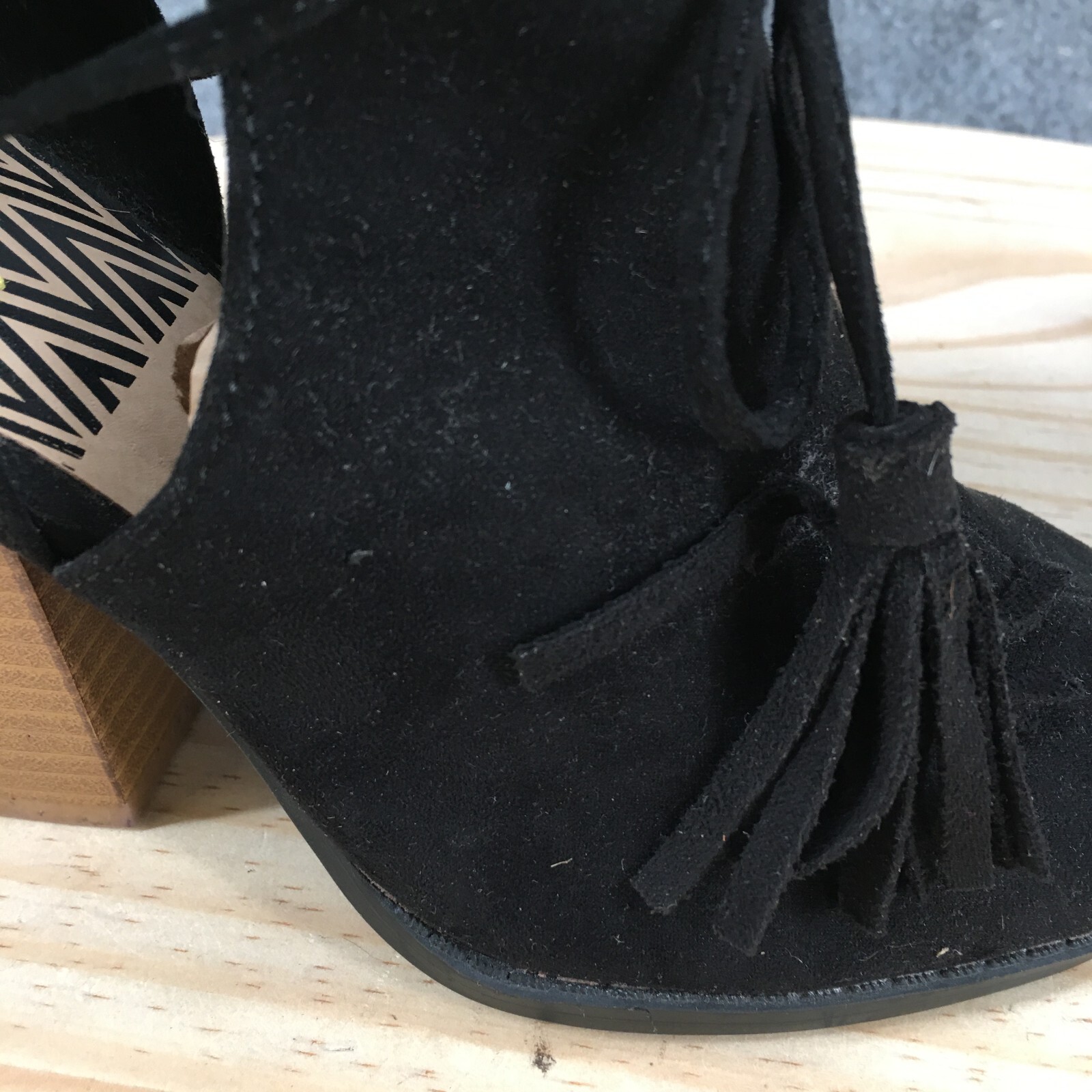 Qupid Boots Womens 6 Ankle Booties Black Faux Leather Block Heels Tasseled