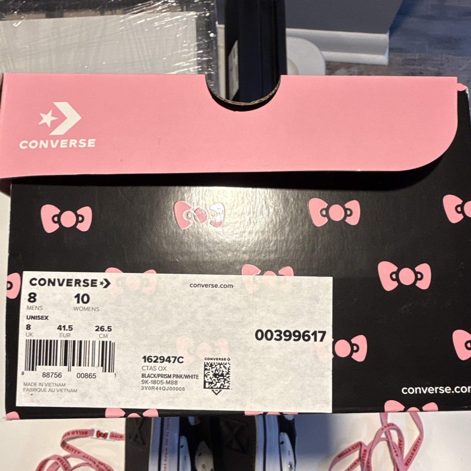 Converse x Hello Kitty Chuck Taylor All Star Low Top Black Sneakers Size 10