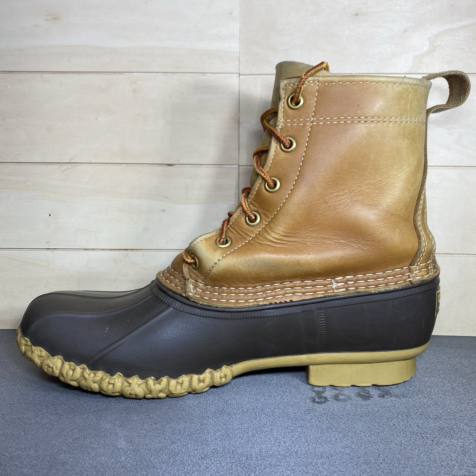 LL Bean Boots Brown Leather Women’s Size 8 M Shoes Waterproof Duck Boots