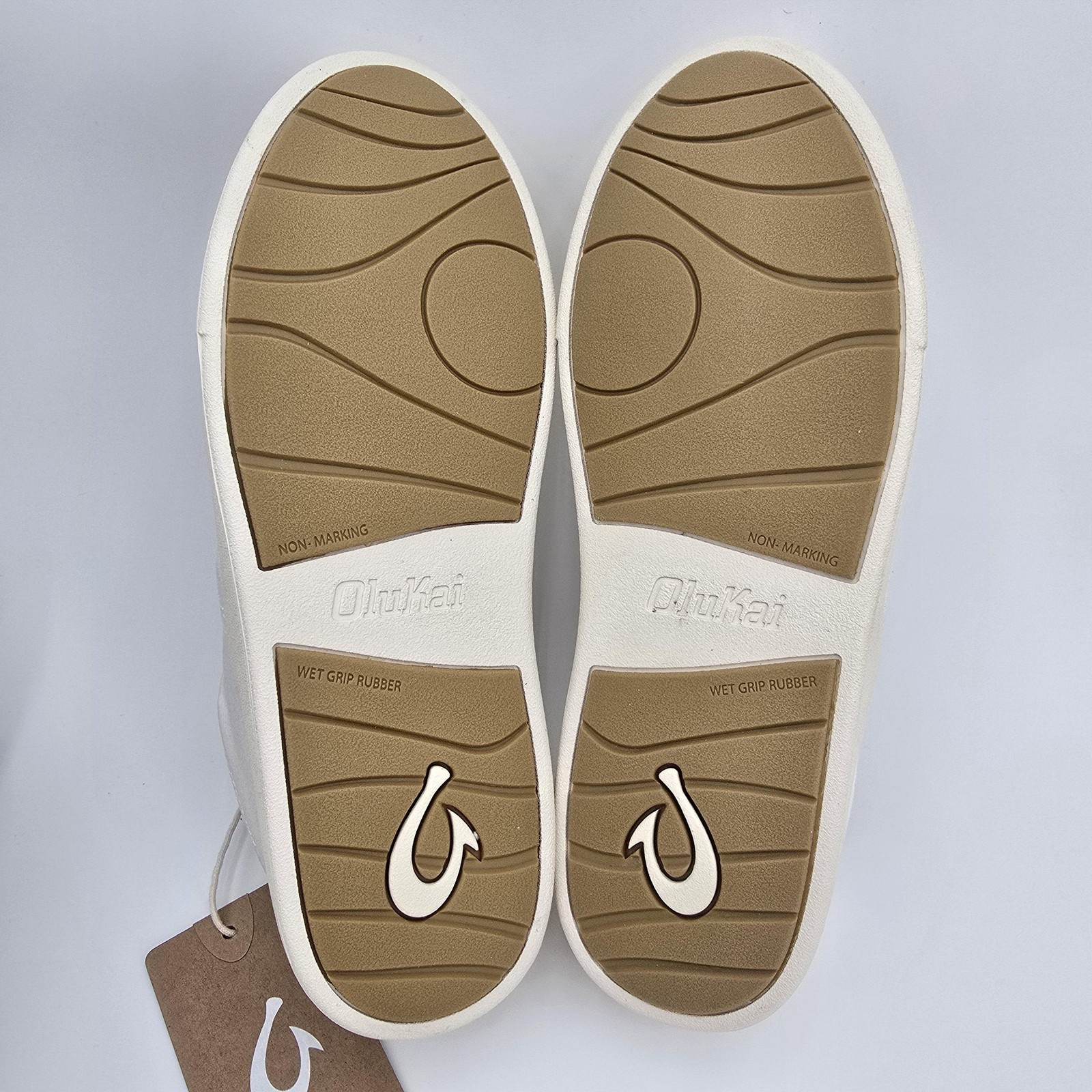 OluKai Kohu Shoes Womens 8 Off White Canvas Walking Casual Sneakers 20516-1818