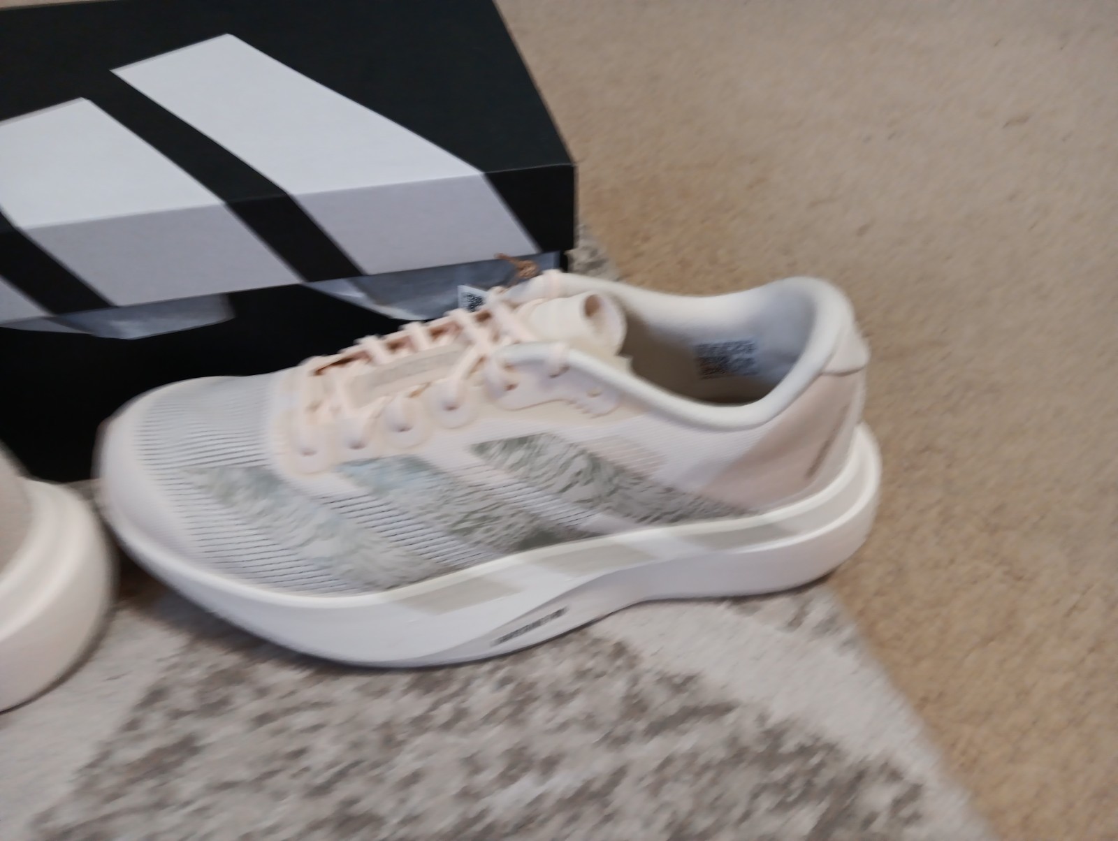 WOMEN’S ADIDAS ADIZERO EVO SL W RUNNING SHOES SIZE 9 NIB WONDER WHITE KI6951