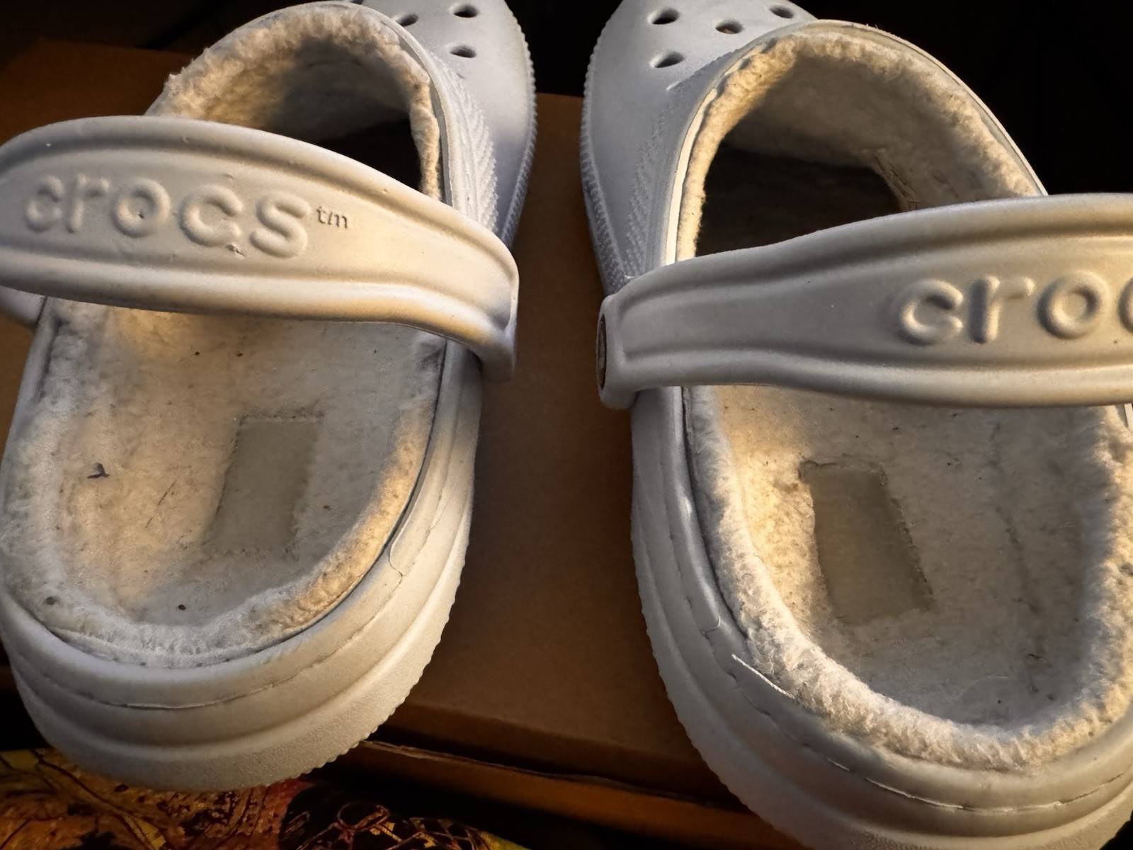 crocs m6 w8 Fussy Winter