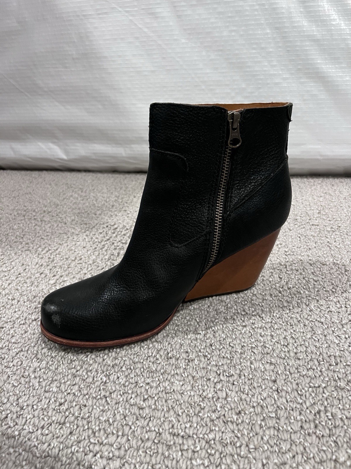 Kork-Ease Michelle Wedge Ankle Boots Wm Sz 8 Black Leather Booties Zip K27703