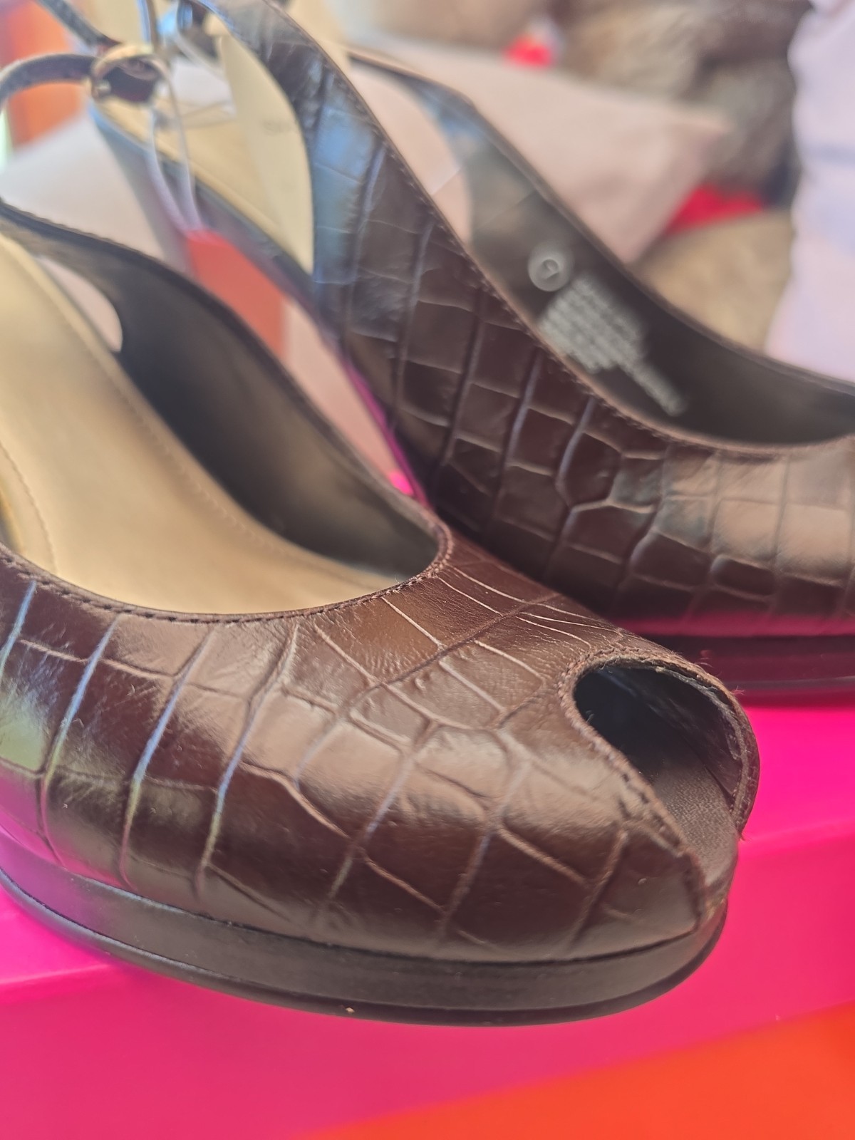 Isaac Mizrahi for Target Womens TUPITA BROWN SIZE 7 Leather