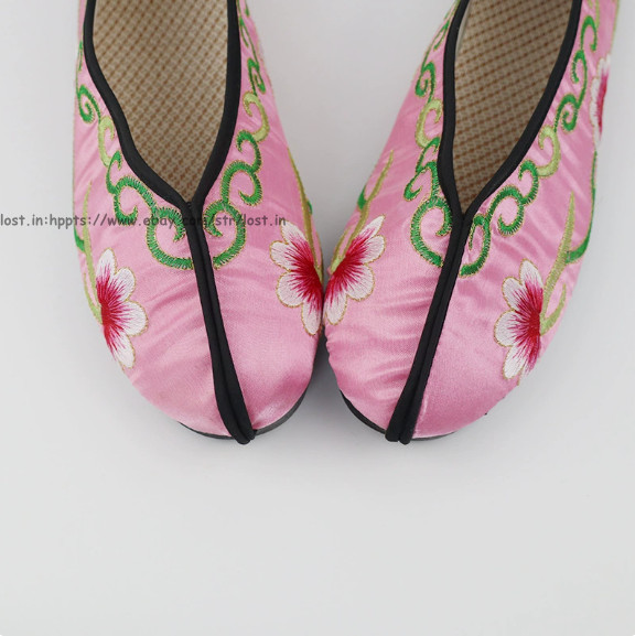 Men Women Chinese Embroidered Flats Opera Peking Opera Performance Floral Shoes