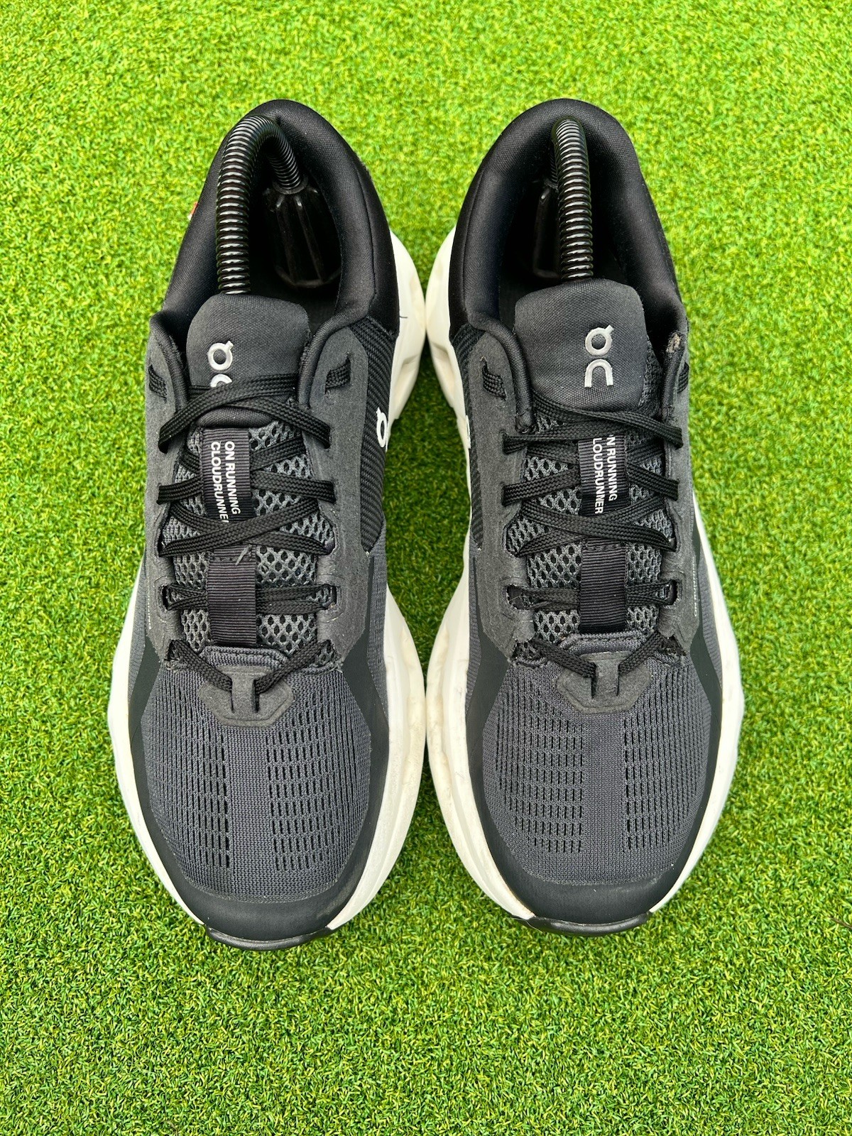 On Cloudrunner 2 Women’s Road Running Shoes Size 7.5 Eclipse Black Lace Up