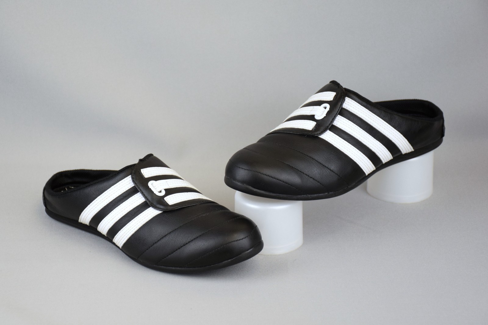 Rare Adidas 017104 Vintage Leather Clogs / Mules Black Shoes US 7.5/EU 39/UK 6