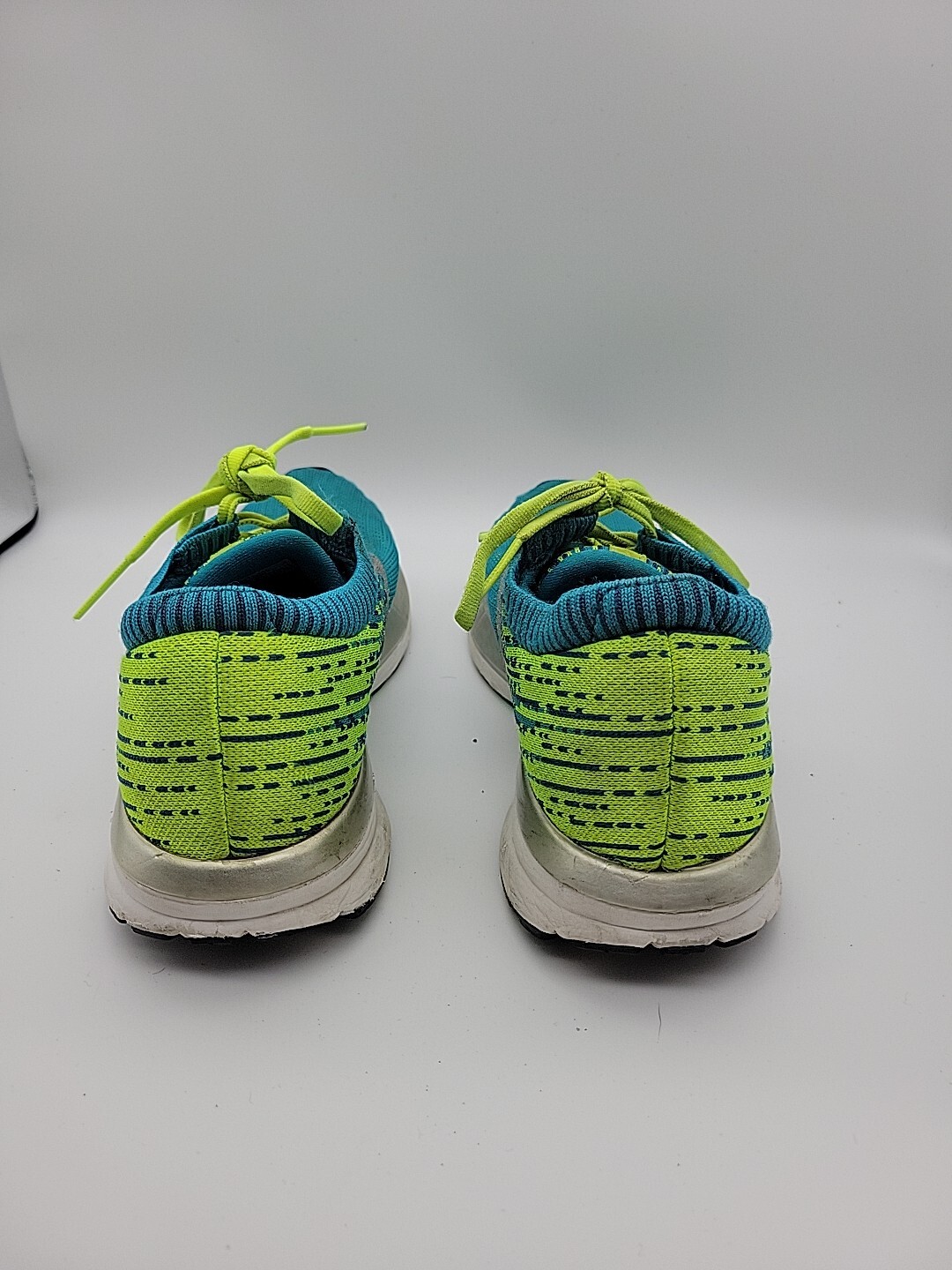 Brooks Womens Ricochet 1202821B430 Blue Green Running Sneakers Shoes Size 7.5 B
