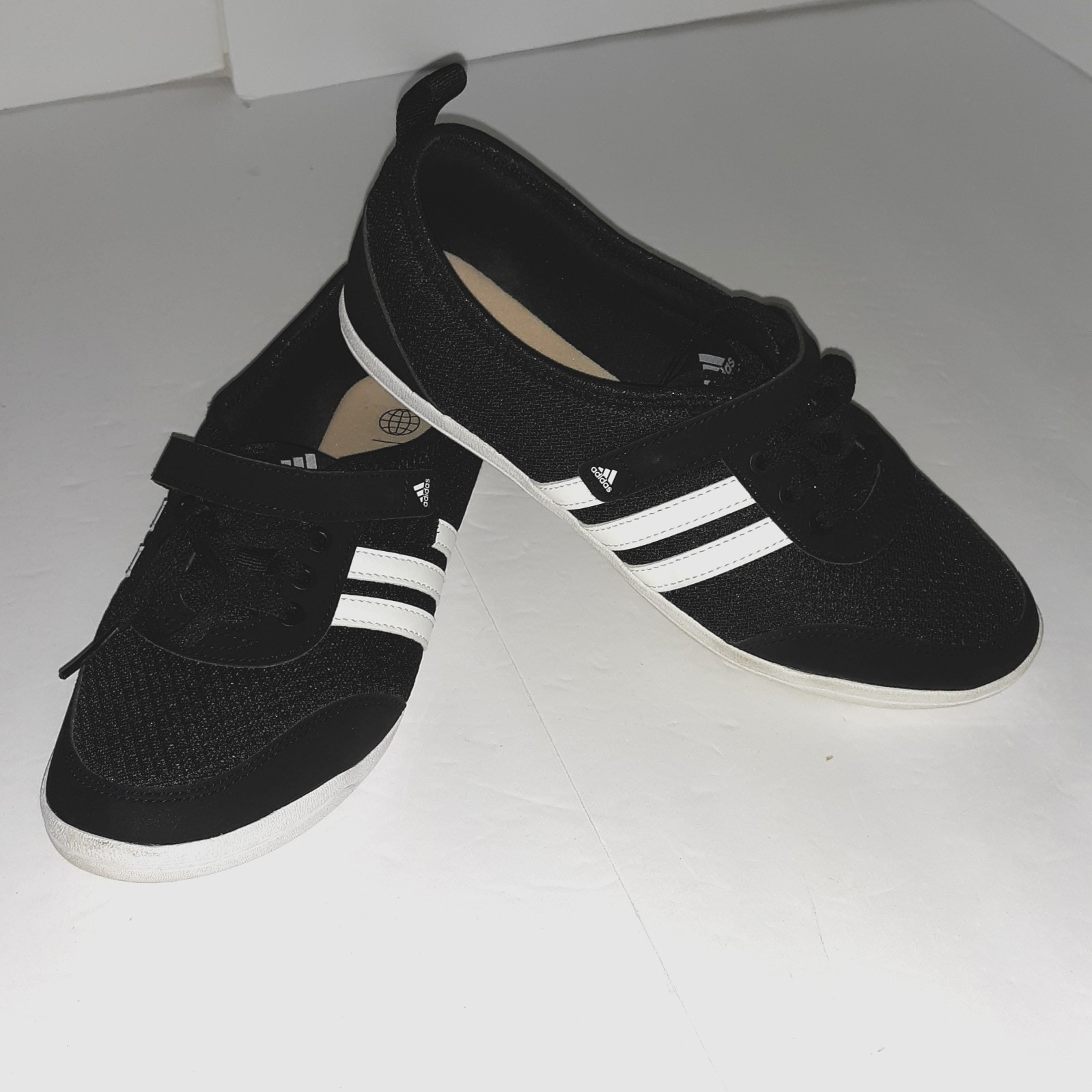 Adidas Diona 2.0 Womens Sz 8 Shoe Sneakers Lace Up Logo Hook & Loop Logo Strap