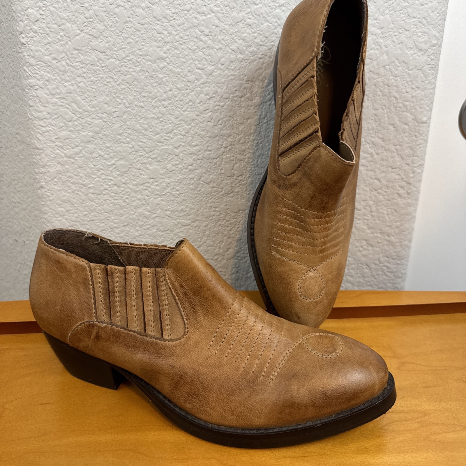 Skechers Memory Foam Leather Shootie Western Ankle Boots Booties Womens Sz 7