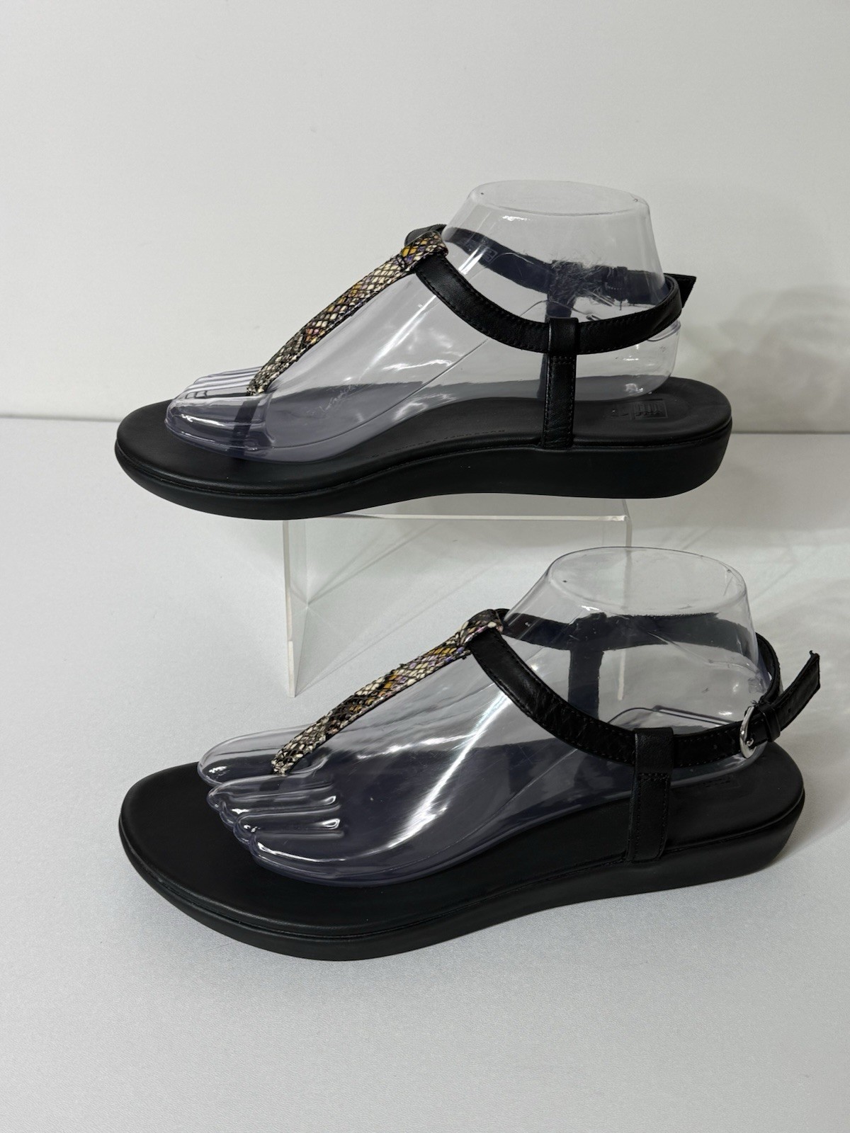 Fit Flop Tia Toe-Thong Sandal Snakeskin Pattern Adjustable Womens 8