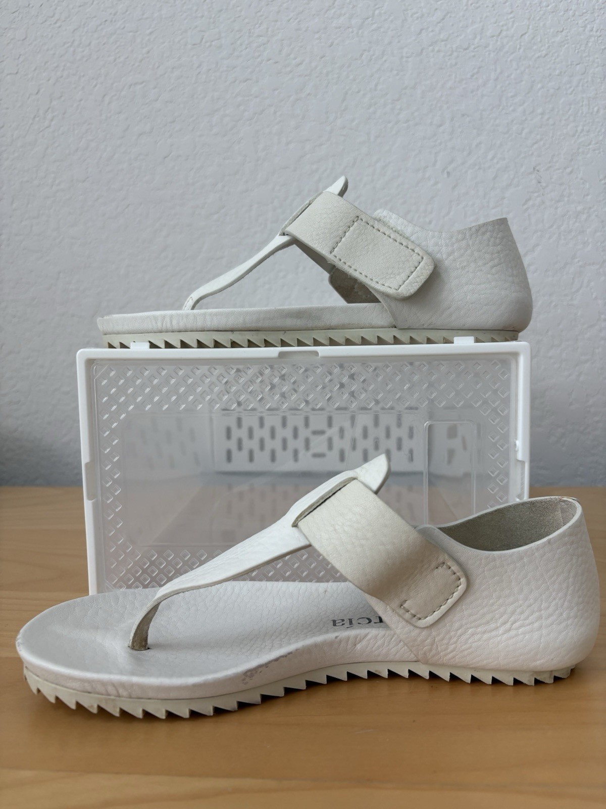 Pedro Garcia Jacqui Leather Thong Sandal White Women’s 6.5/36.5 Minimalist Chic