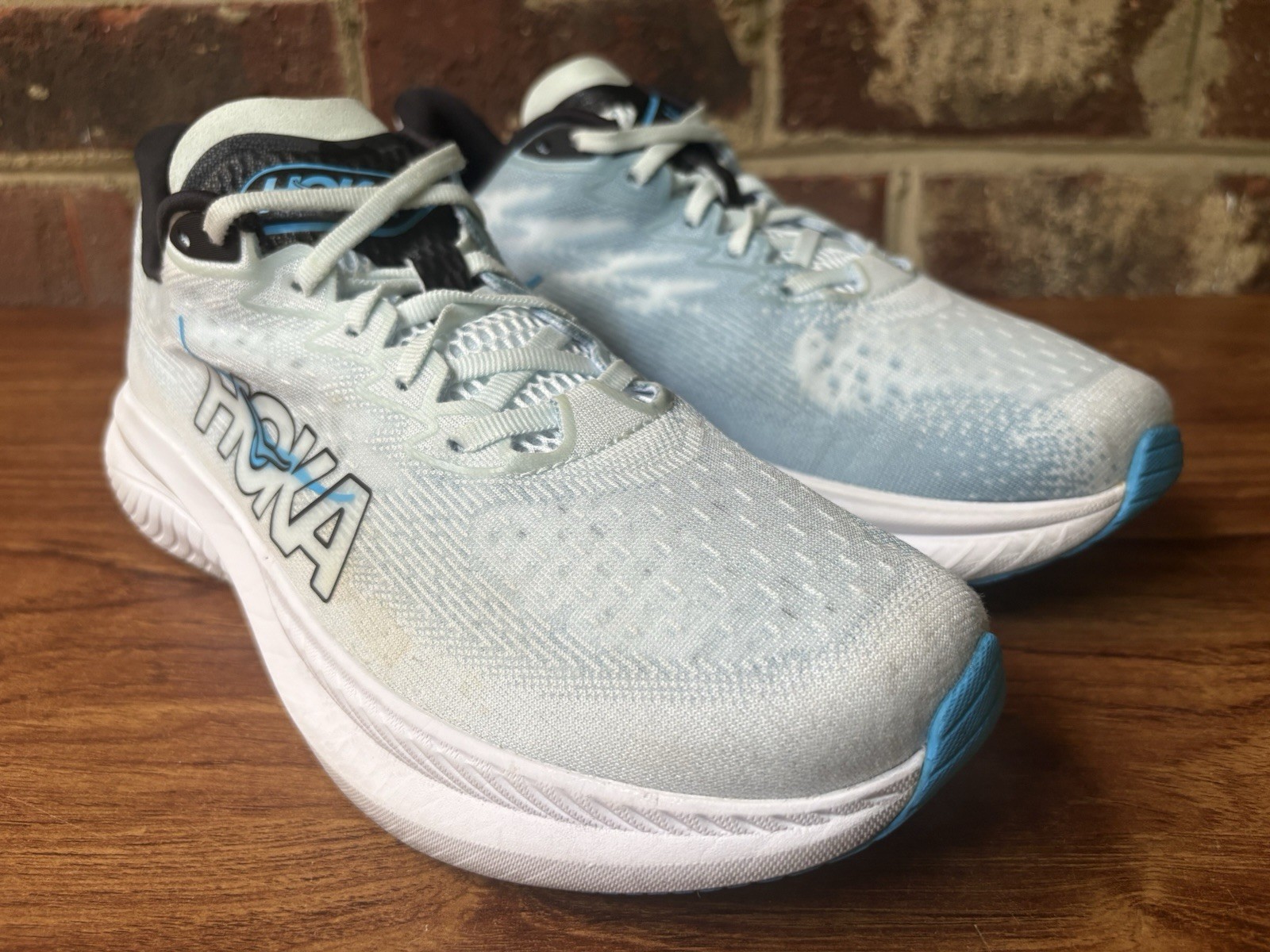 Hoka One One Mach 6 Womens Size 10B Running Shoes Tundra Blue 1147810 TNDR