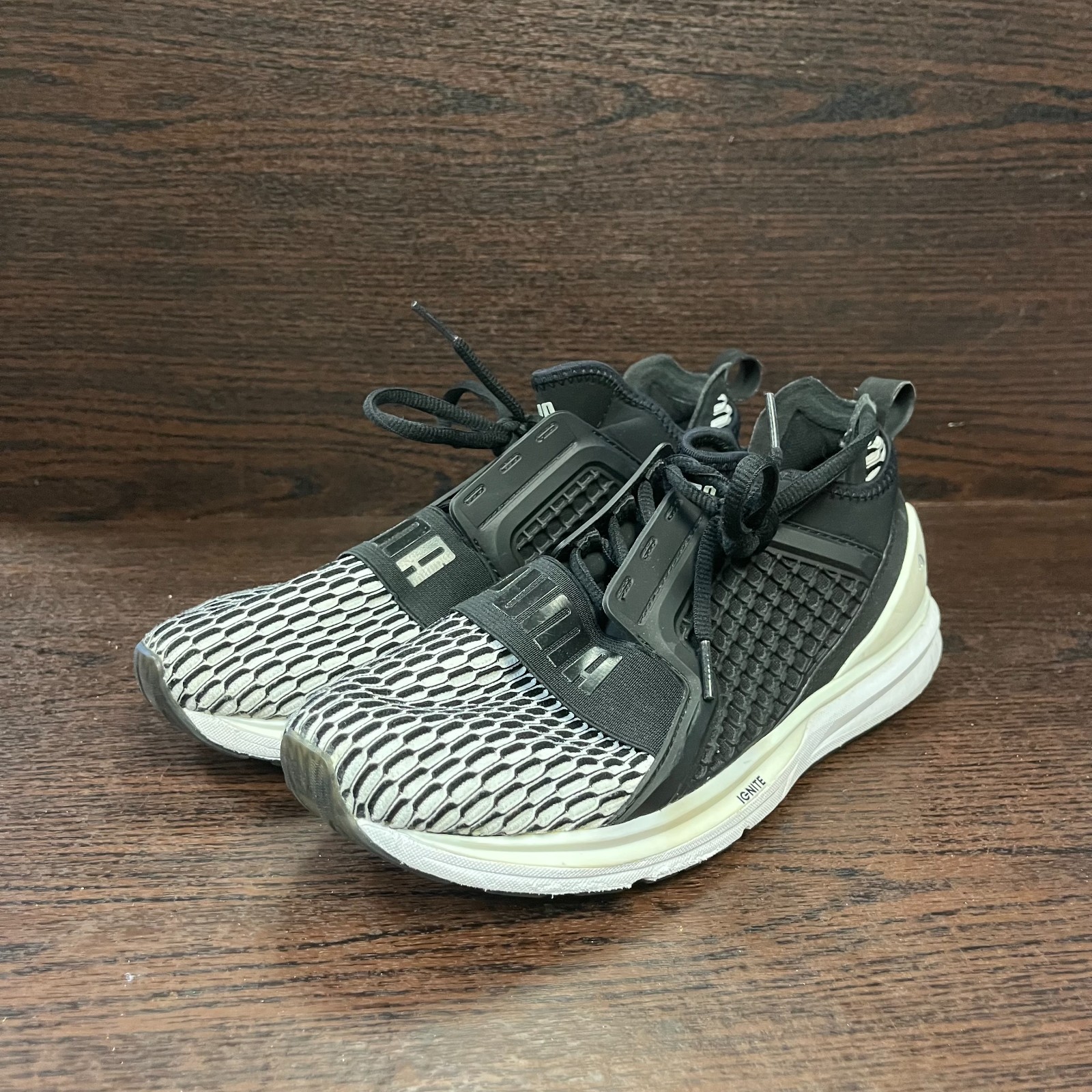 Puma Ignite Limitless Women’s Sneakers Size 7.5 Black White Knit Running Low Top